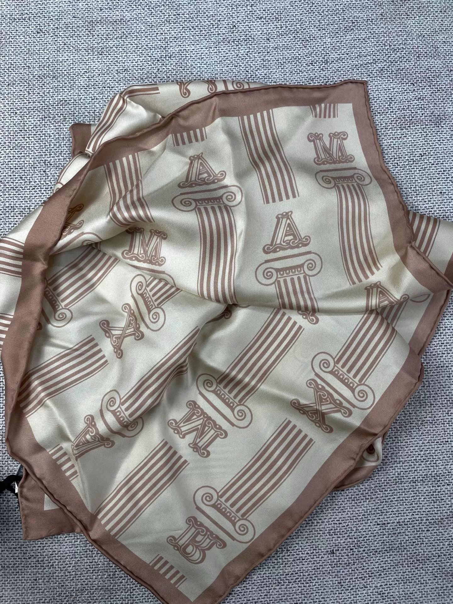 Max Mara MaxMara Silk Scarf in Brown Tones Size ONE SIZE - 4 Thumbnail