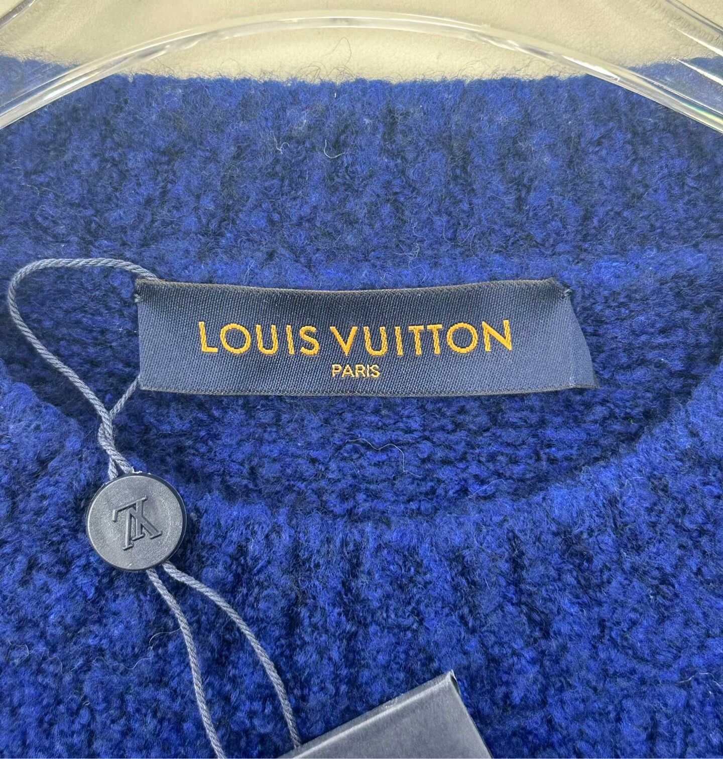 Louis Vuitton Louis Vuitton Blue Logo Teddy Sweater Size US XL / EU 56 / 4 - 3 Thumbnail
