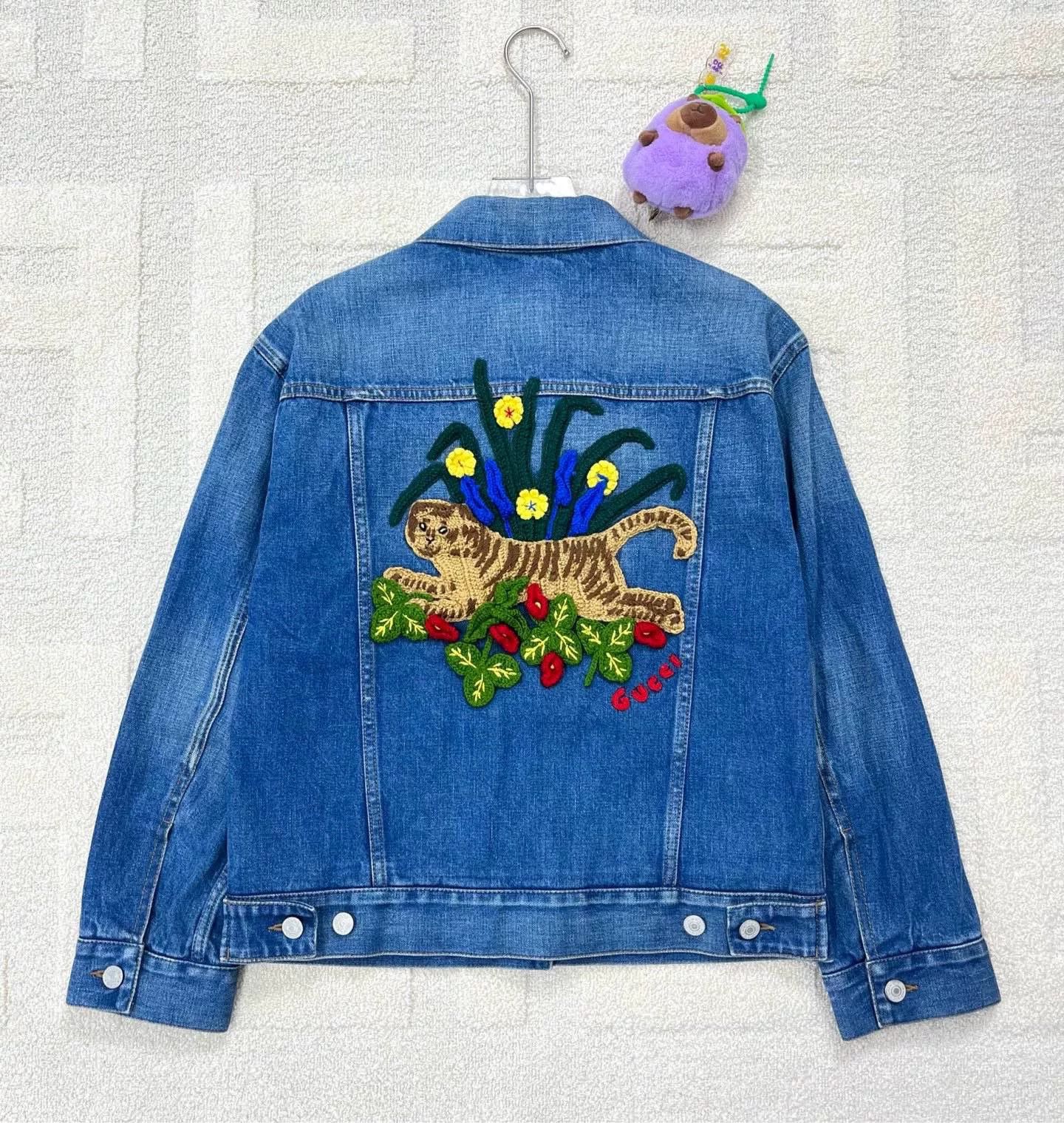 Gucci Gucci Tiger Embroidered Denim Jacket Size US S / EU 44-46 / 1 - 2 Thumbnail