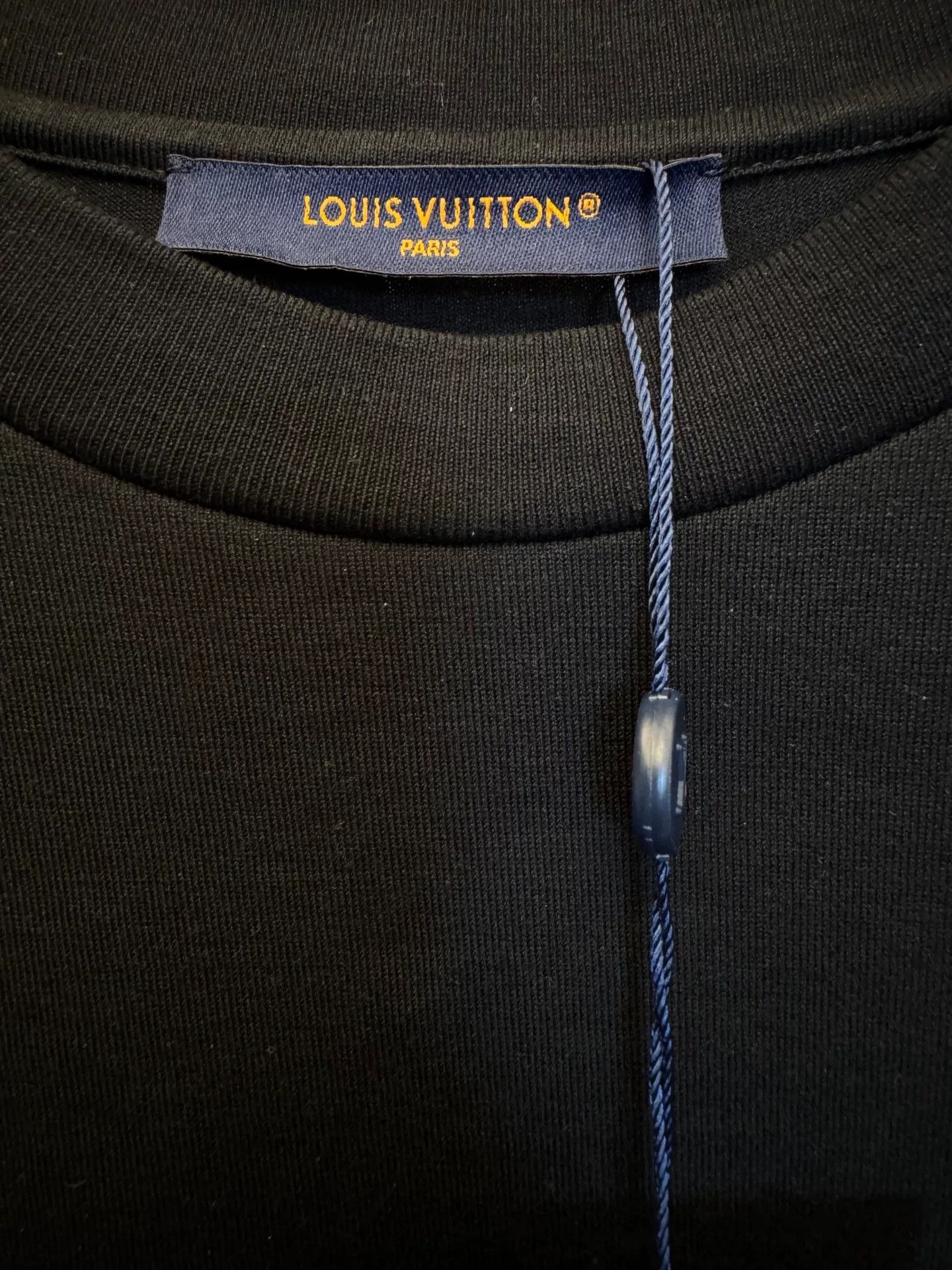 Louis Vuitton Louis Vuitton Logo Print T-Shirt L Size Size US L / EU 52-54 / 3 - 3 Thumbnail