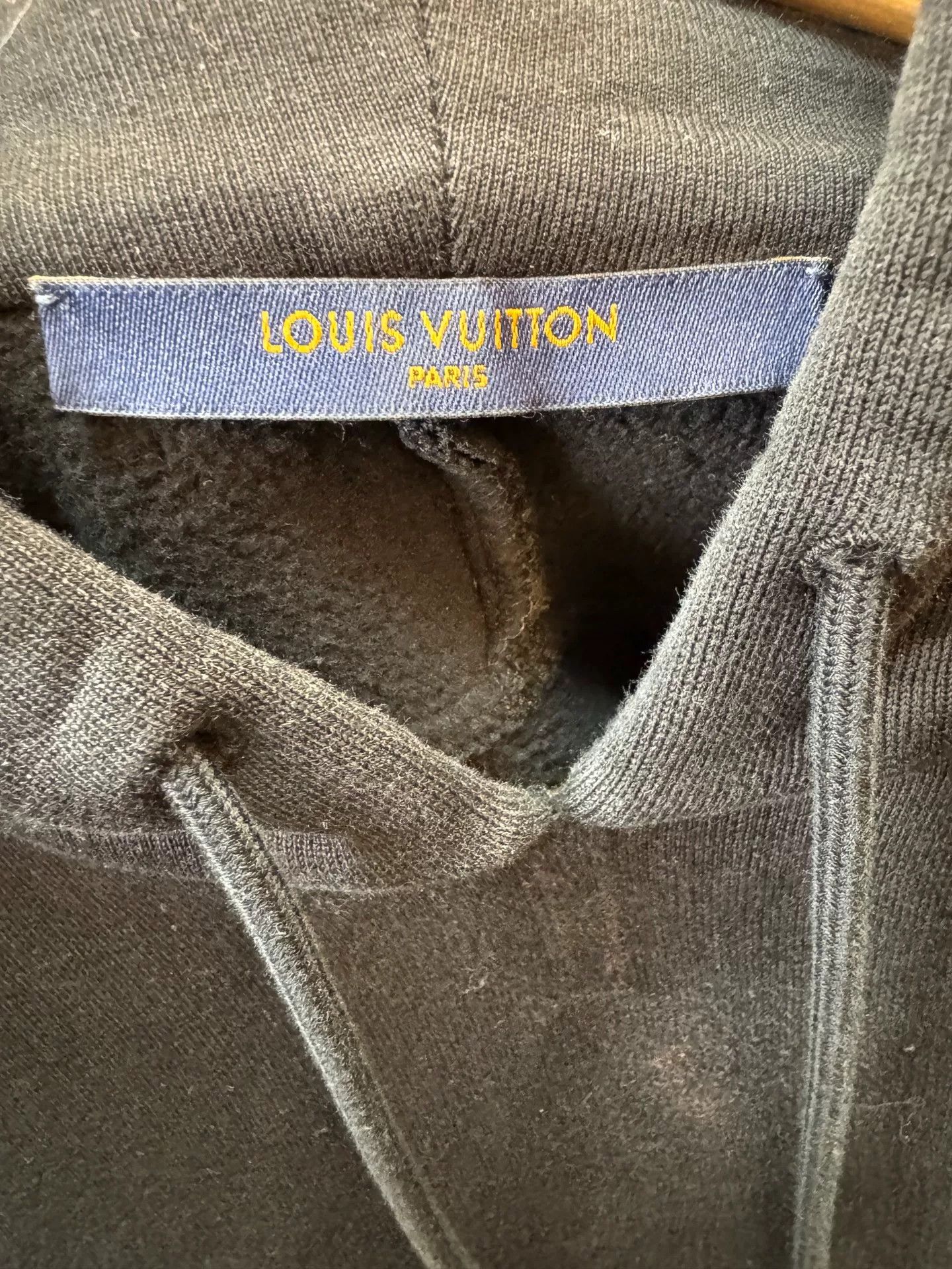 Louis Vuitton Louis Vuitton Black Monogram Sweatshirt M Size Size US M / EU 48-50 / 2 - 3 Thumbnail