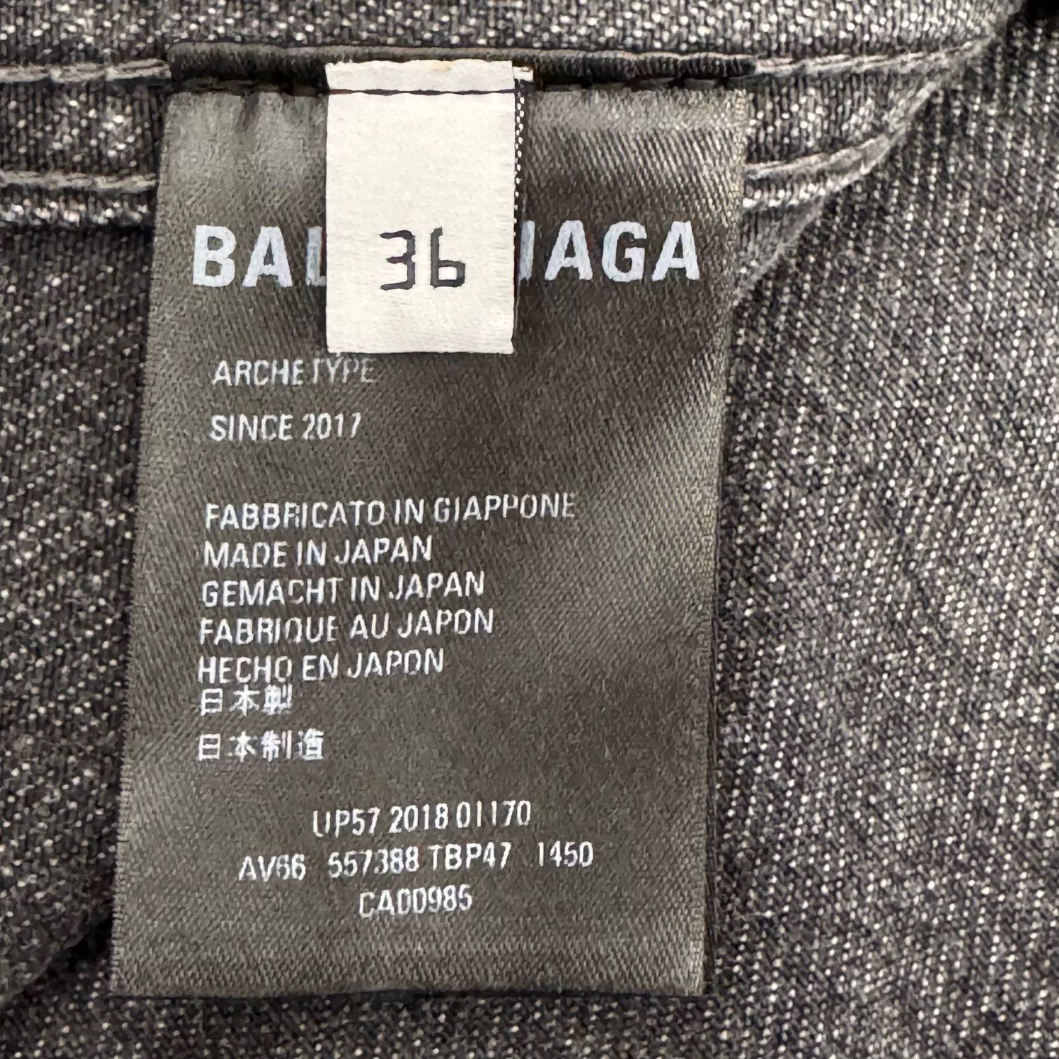 Balenciaga Balenciaga Logo Denim Jacket Size 36 Size US S / EU 44-46 / 1 - 4 Thumbnail