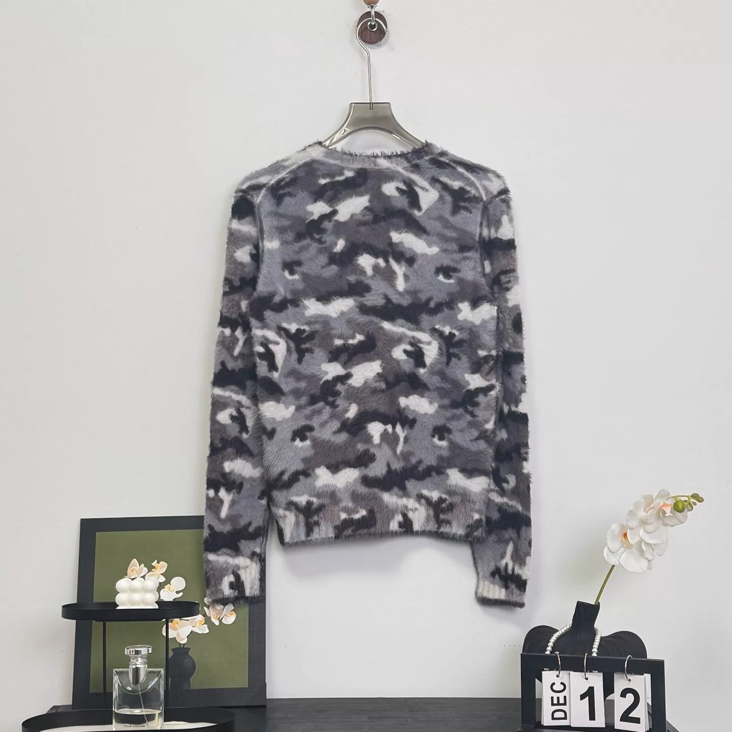 Acne Studios Acne Studios Leopard Print Sweater Size S / US 4 / IT 40 - 2 Thumbnail