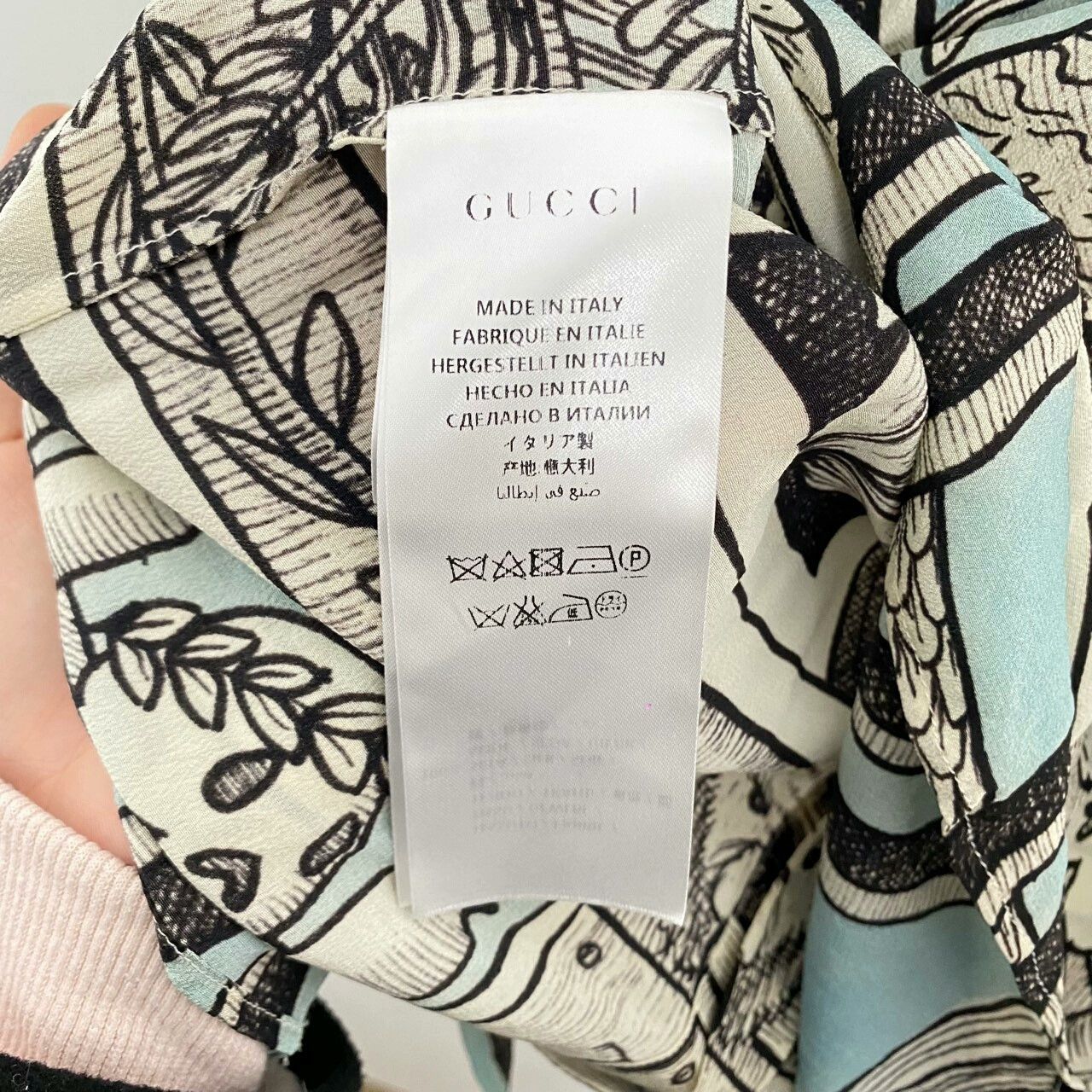Gucci Gucci Silk Comic Shirt Size 36 Size XS / US 0-2 / IT 36-38 - 4 Thumbnail