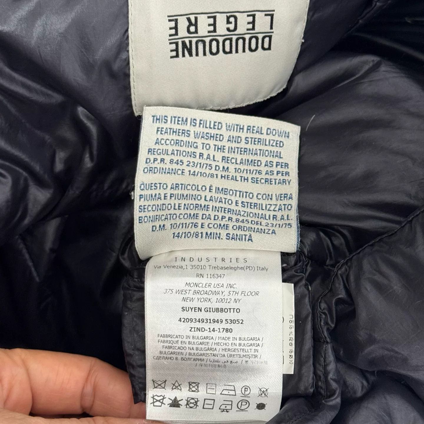 Moncler Moncler Suyen Black Down Jacket Size XS / US 0-2 / IT 36-38 - 4 Thumbnail