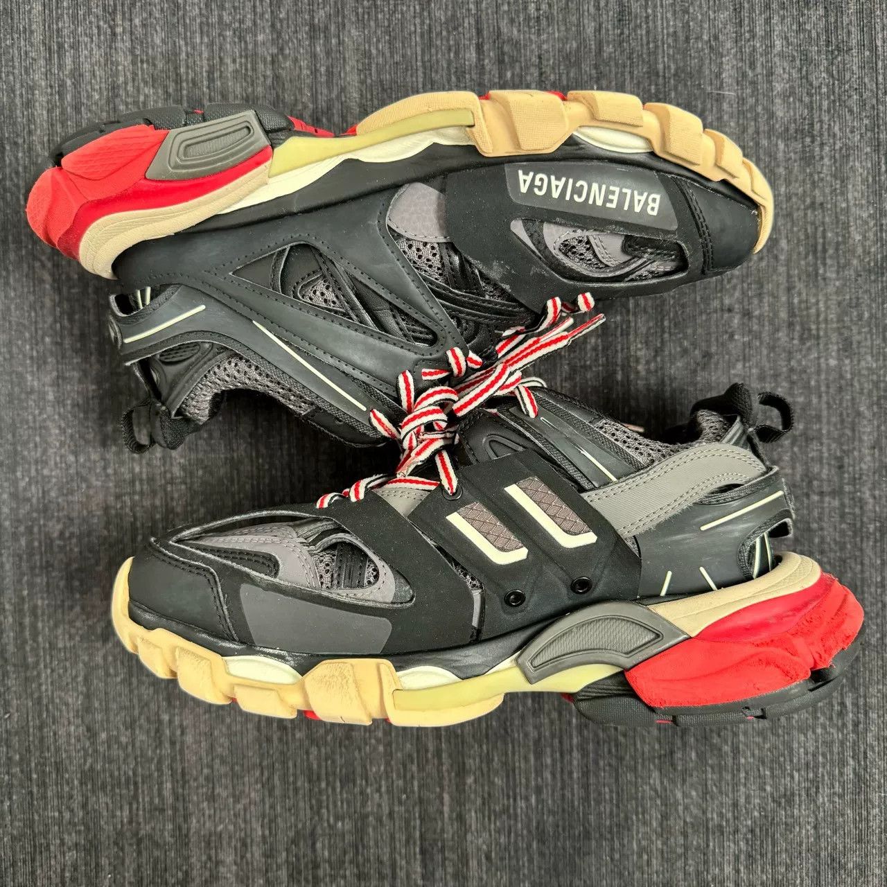 Balenciaga Balenciaga Track Sneakers Black Red Size 35 Size US 5 / EU 37 - 5 Thumbnail