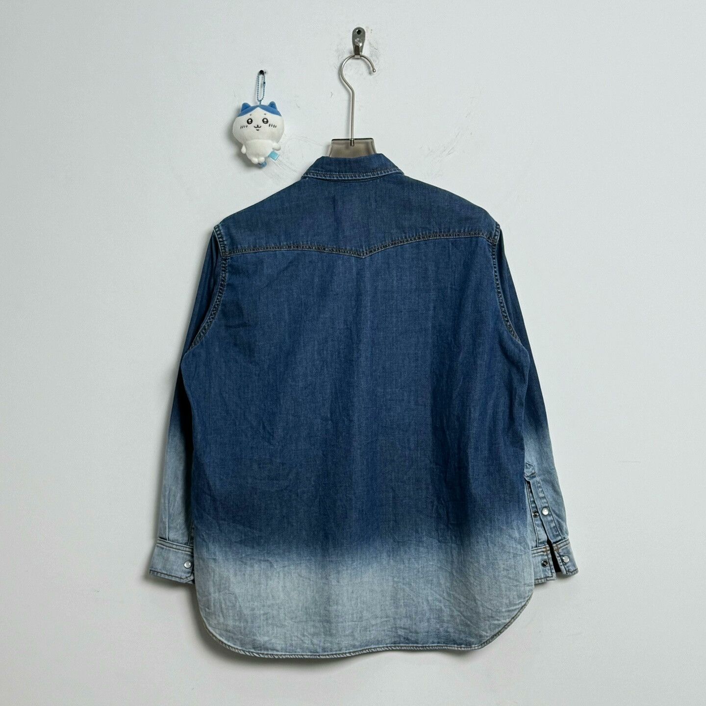 Weekend Max Mara Gradient Denim Shirt by Maxmara Weekend Size XS / US 0-2 / IT 36-38 - 2 Thumbnail