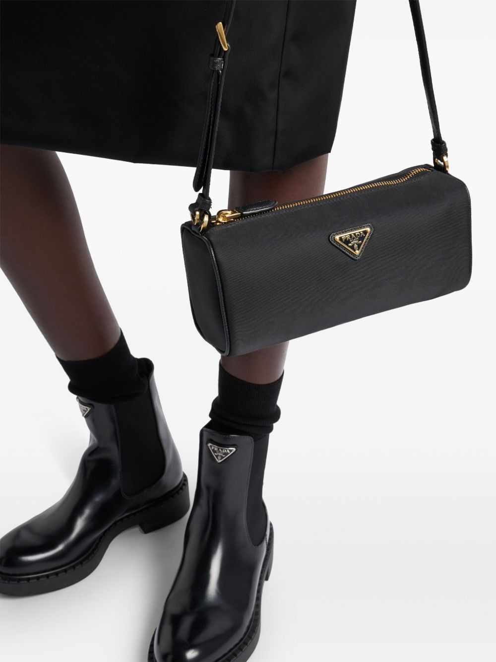 RE-NYLON POUCH