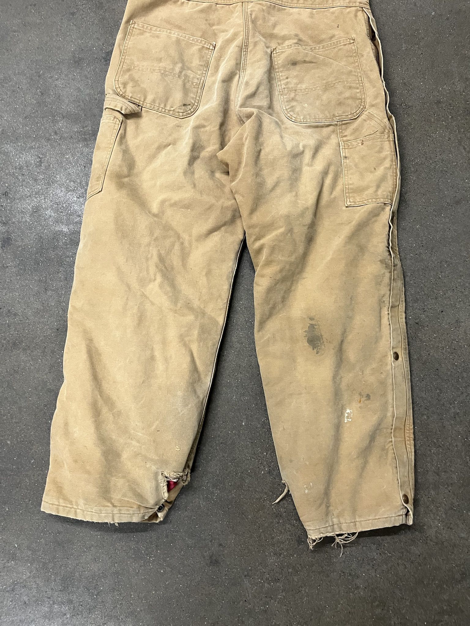 Carhartt × Vintage Vintage 1990s Carhartt Paint Distressed Canvas Heavy Quilted Workwear Overalls Size L Size US L / EU 52-54 / 3 - 7 Thumbnail