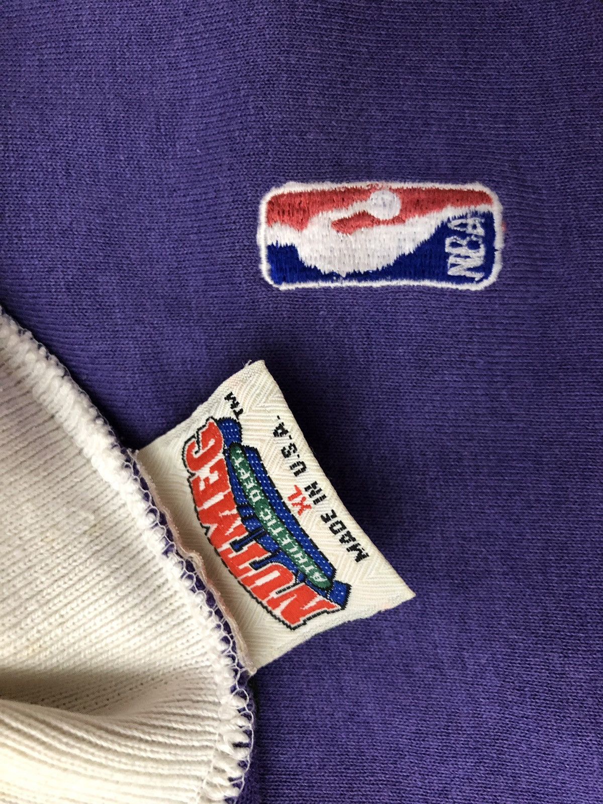 Vintage Vintage Los Angeles Lakers polo T Shirt NBA Basketball Player Trainer 1990s Size US XL / EU 56 / 4 - 6 Thumbnail