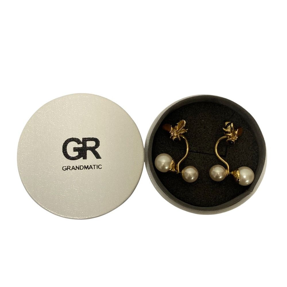 Other Other GRANDMATIC Bee Pearl Earrings Metal Earrings DUTY FREE for USA Size ONE SIZE - 6 Thumbnail