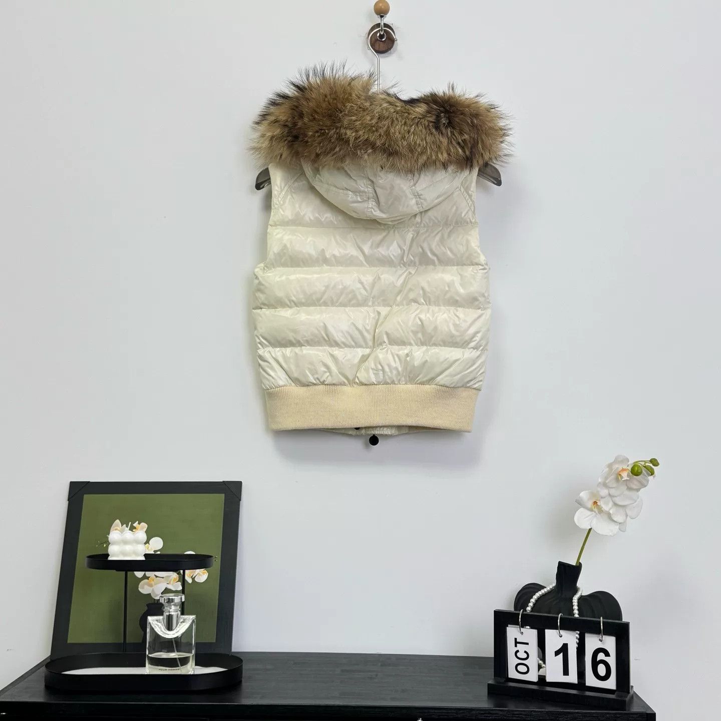 Moncler Moncler Logo Fur Collar Down Vest Size XS / US 0-2 / IT 36-38 - 2 Thumbnail