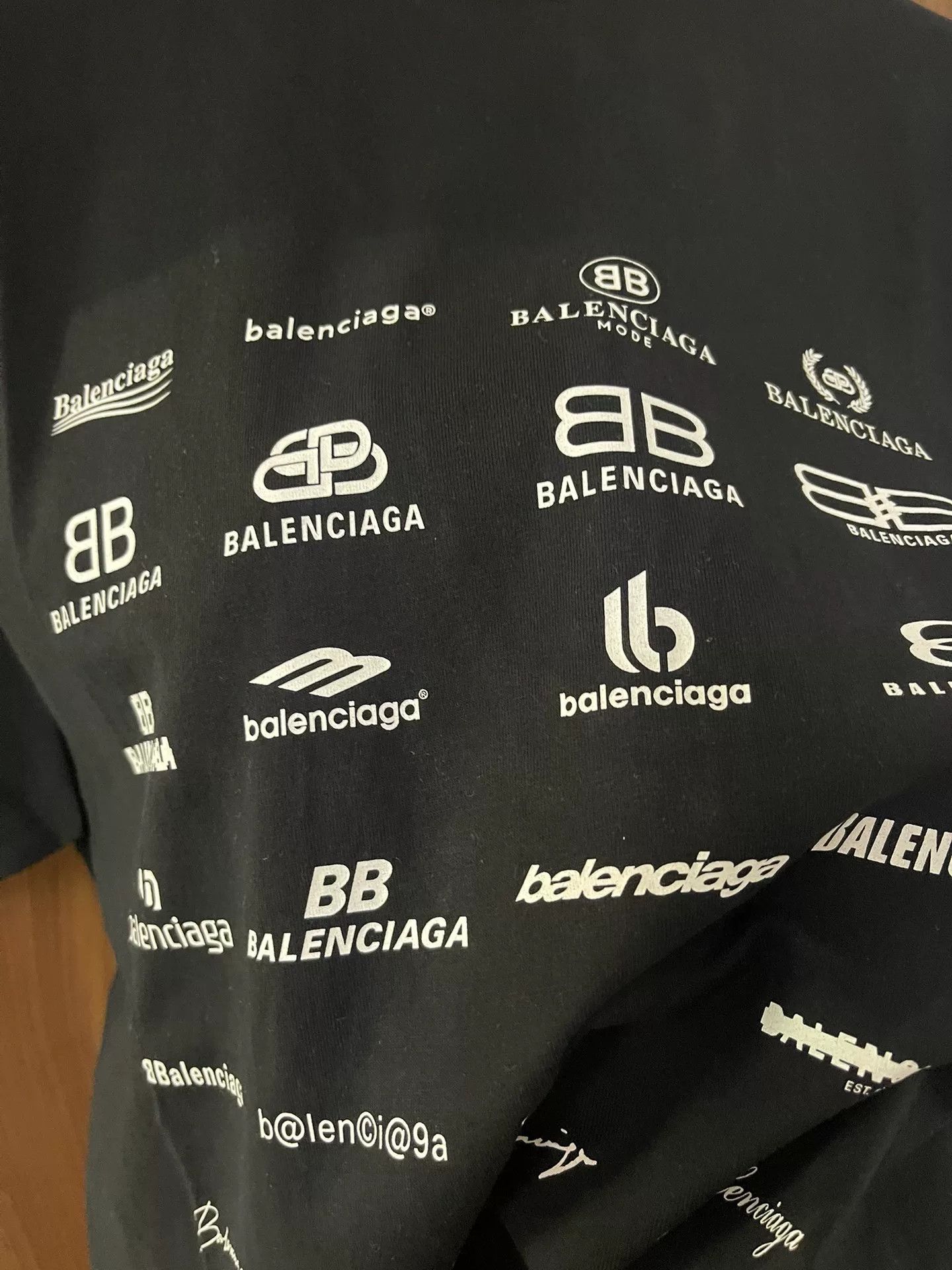 Balenciaga Balenciaga Oversized T-Shirt with Logo Design Size US L / EU 52-54 / 3 - 3 Thumbnail
