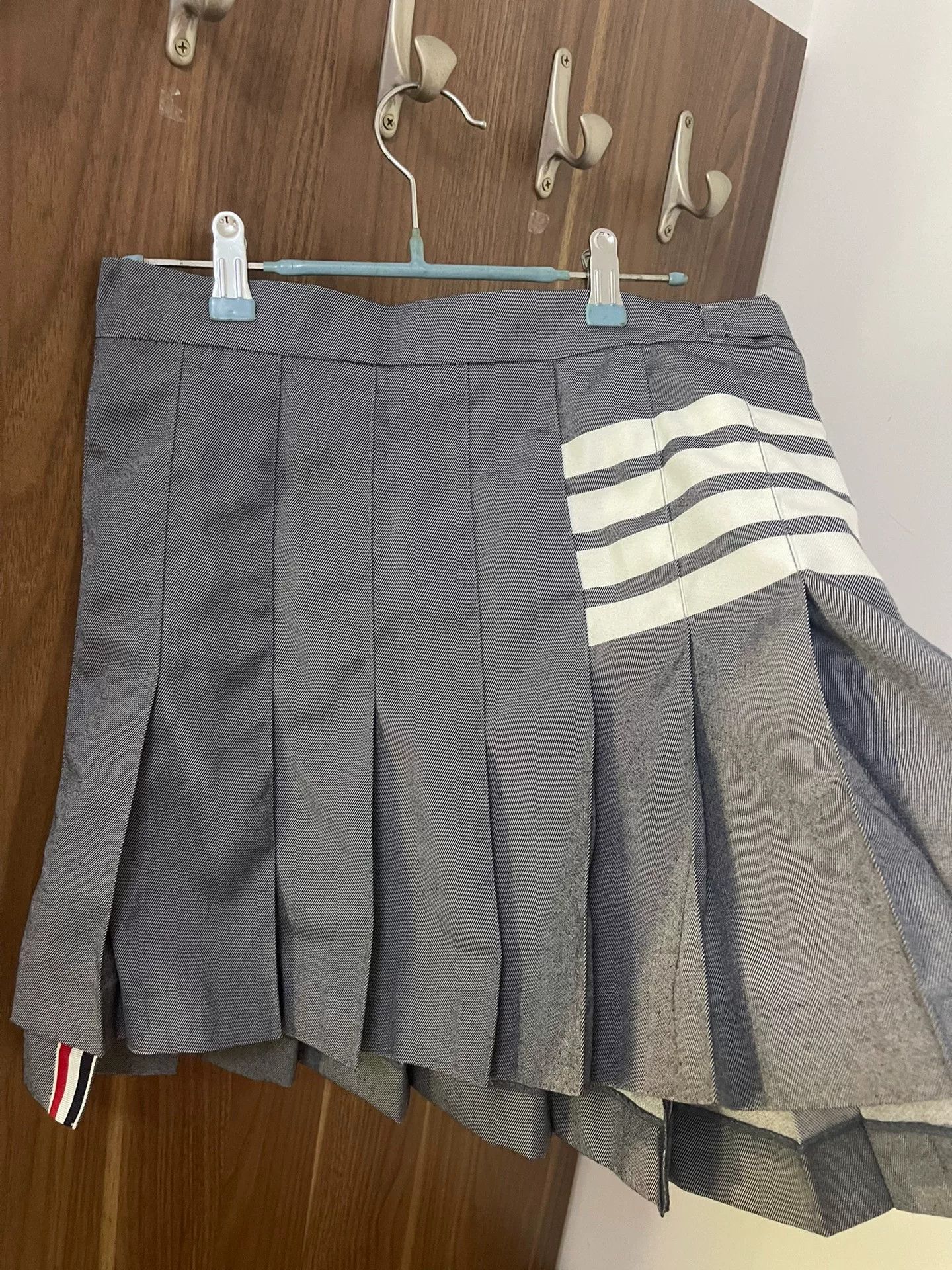 Thom Browne Thom Browne Gray Pleated Skirt Size 25" / US 0 / IT 36 - 2 Thumbnail