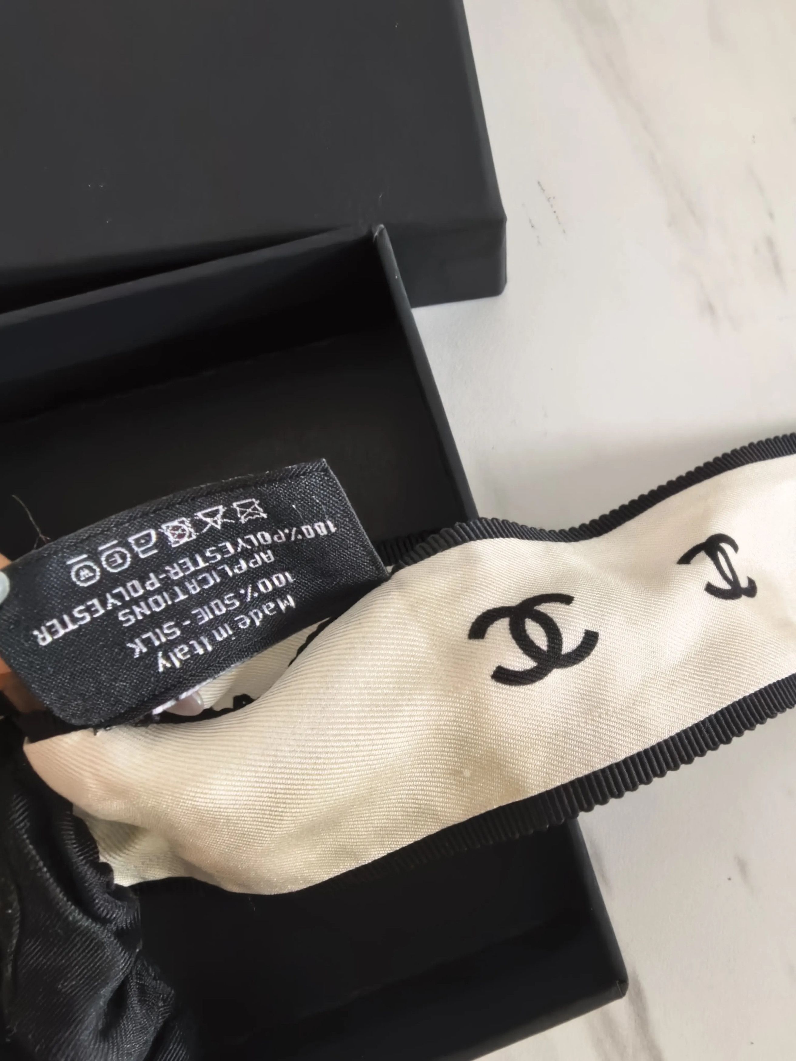 Chanel Chanel Ribbon Bow Hair Scrunchie Size ONE SIZE - 2 Thumbnail