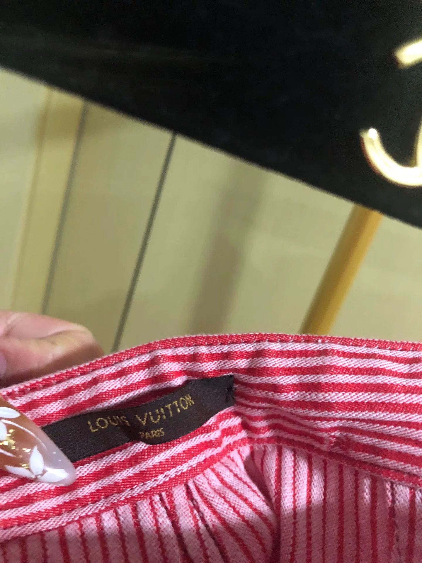 Louis Vuitton Louis Vuitton Red and White Striped Pants Size 40" / US 18 - 4 Thumbnail
