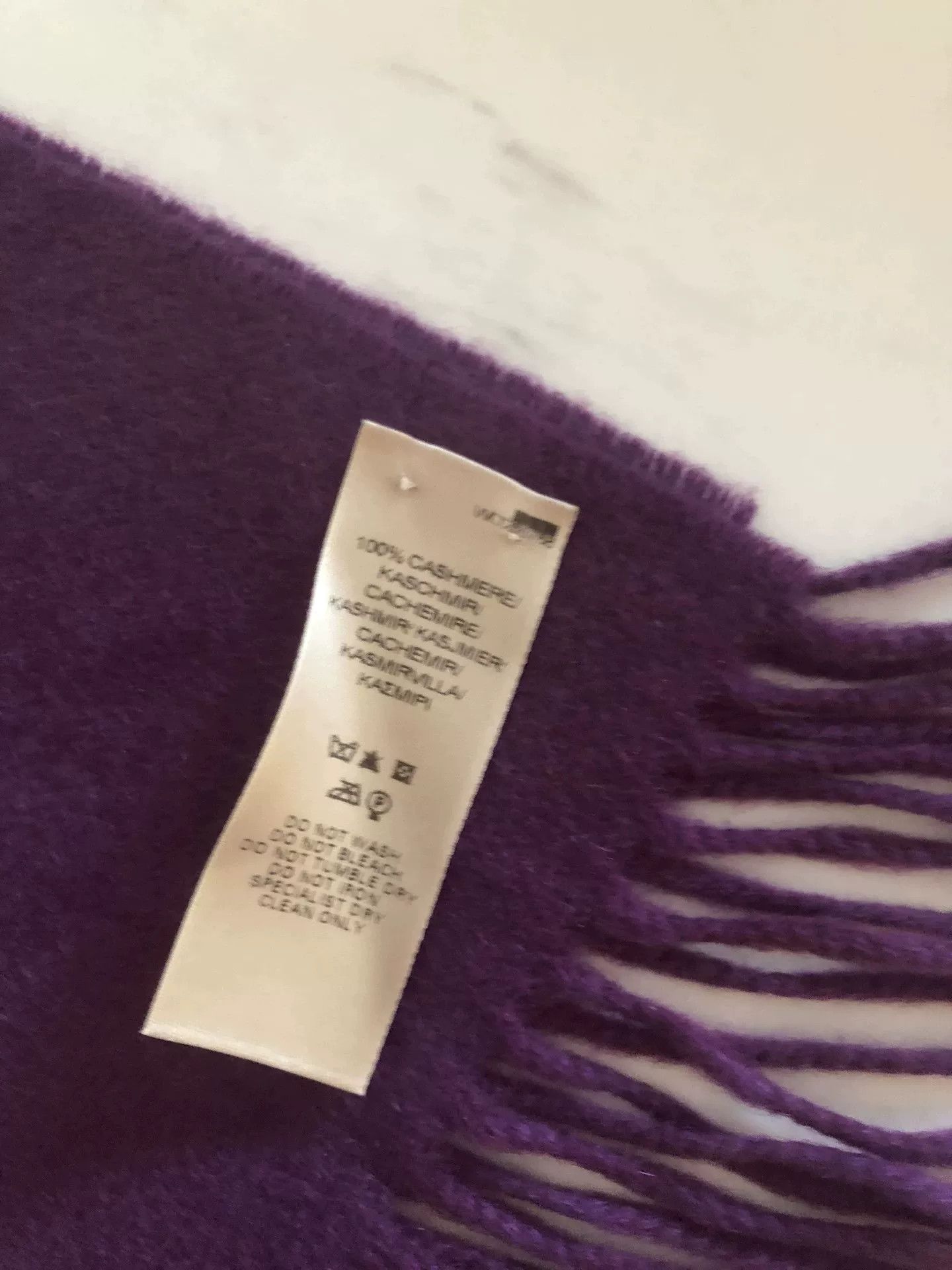 Burberry Burberry Purple Cashmere Scarf with Fringe Size ONE SIZE - 2 Thumbnail