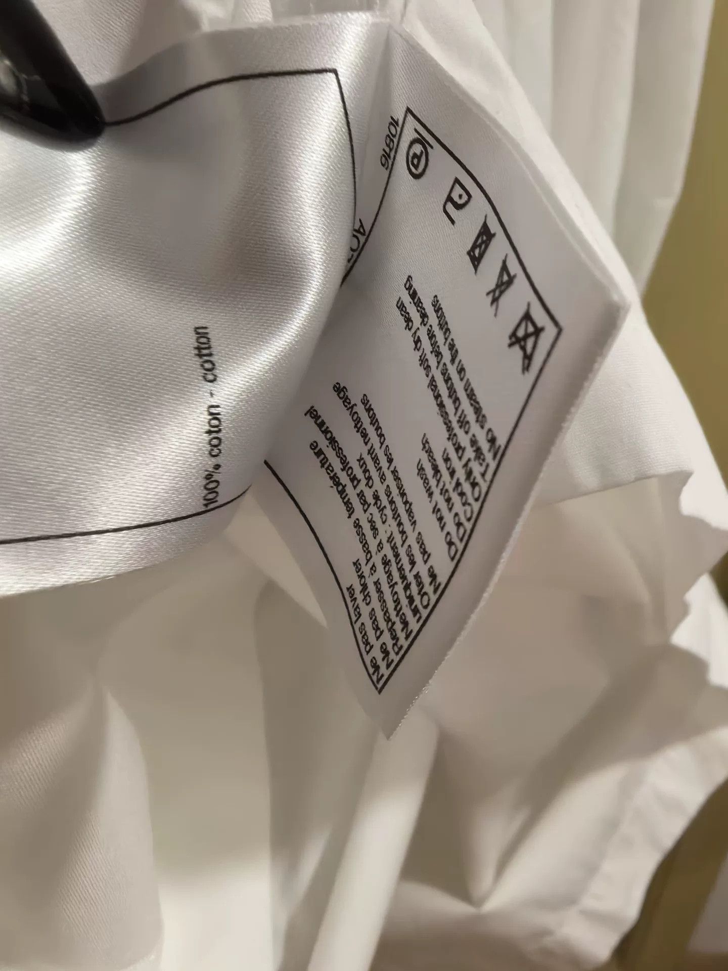 Chanel Chanel Ribbon Shirt in Excellent Condition Size M / US 6-8 / IT 42-44 - 5 Thumbnail