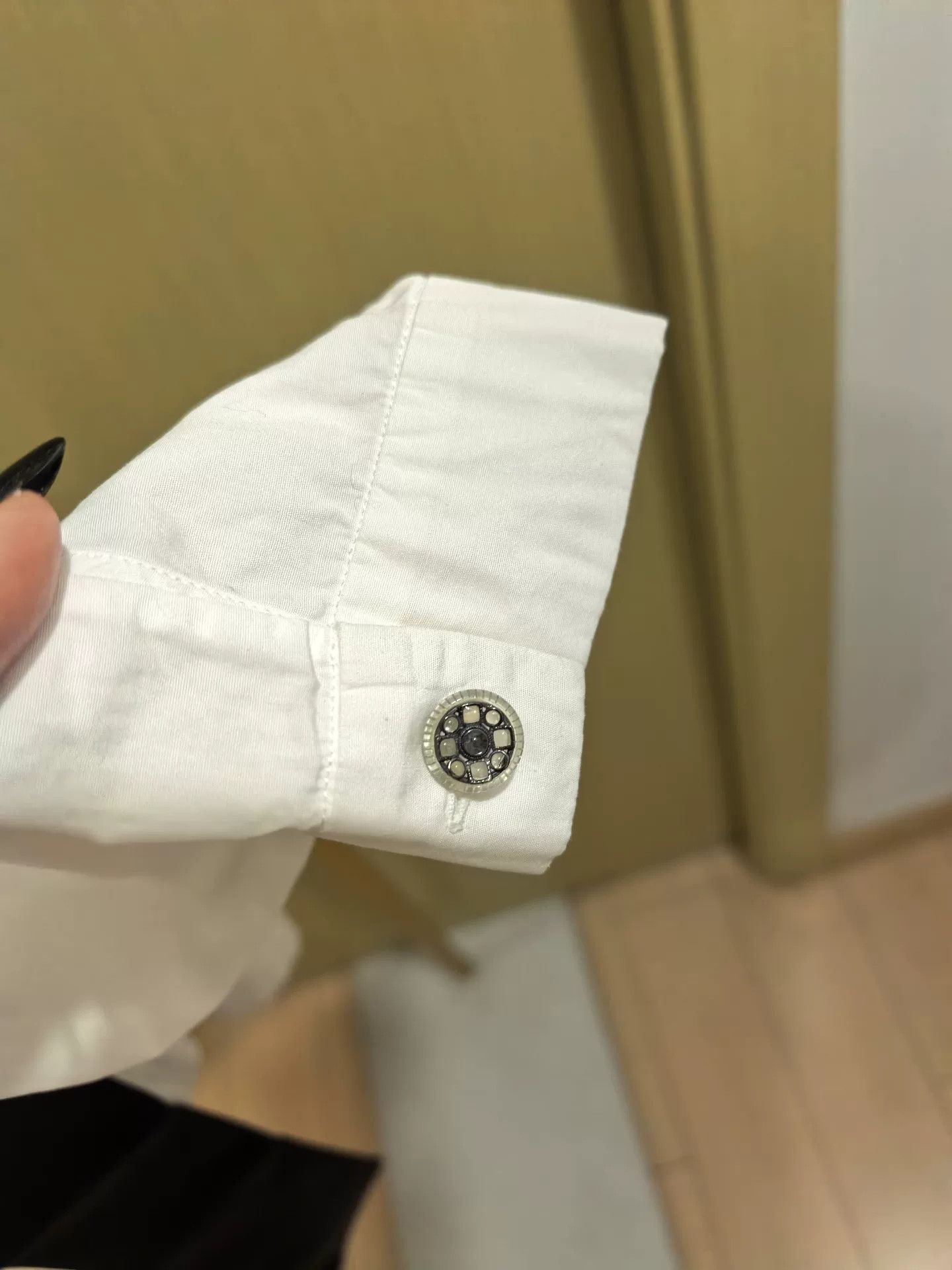 Chanel Chanel Ribbon Shirt in Excellent Condition Size M / US 6-8 / IT 42-44 - 3 Thumbnail
