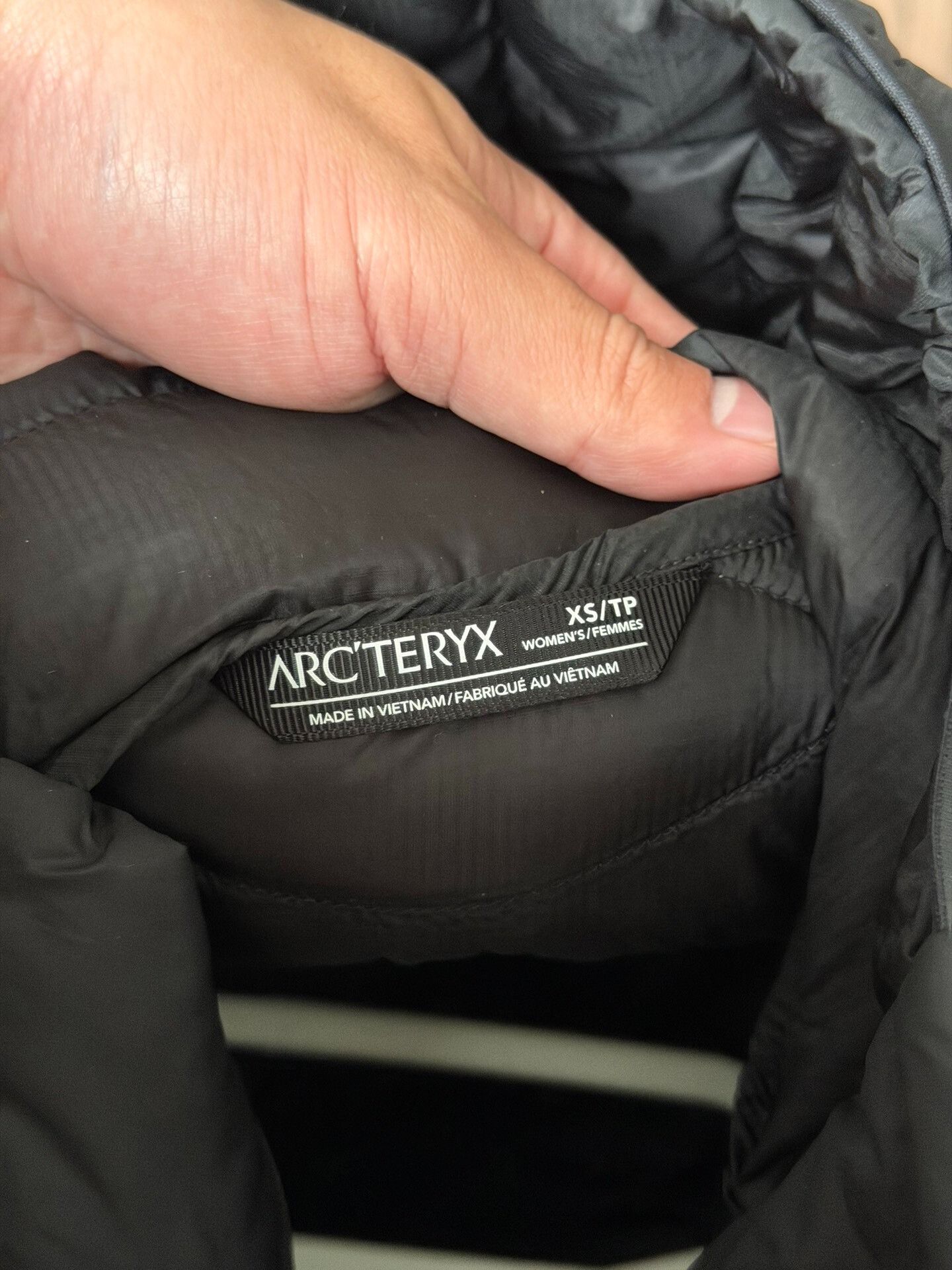 Arc'teryx Arcteryx Cerium LT Hoody Women's Jacket Size XS / US 0-2 / IT 36-38 - 3 Thumbnail