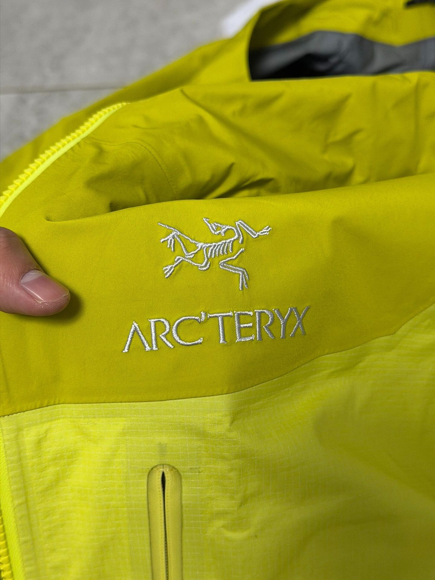 Arc'teryx Arcteryx Alpha Jacket GORE-TEX Waterproof Size US M / EU 48-50 / 2 - 2 Thumbnail