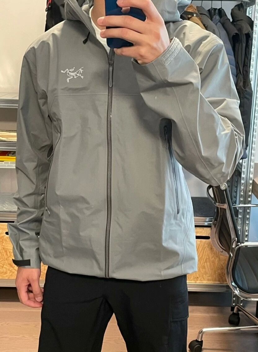 Arc'teryx Arcteryx Beta SL Gore-Tex Men's Jacket Size US S / EU 44-46 / 1 - 3 Thumbnail