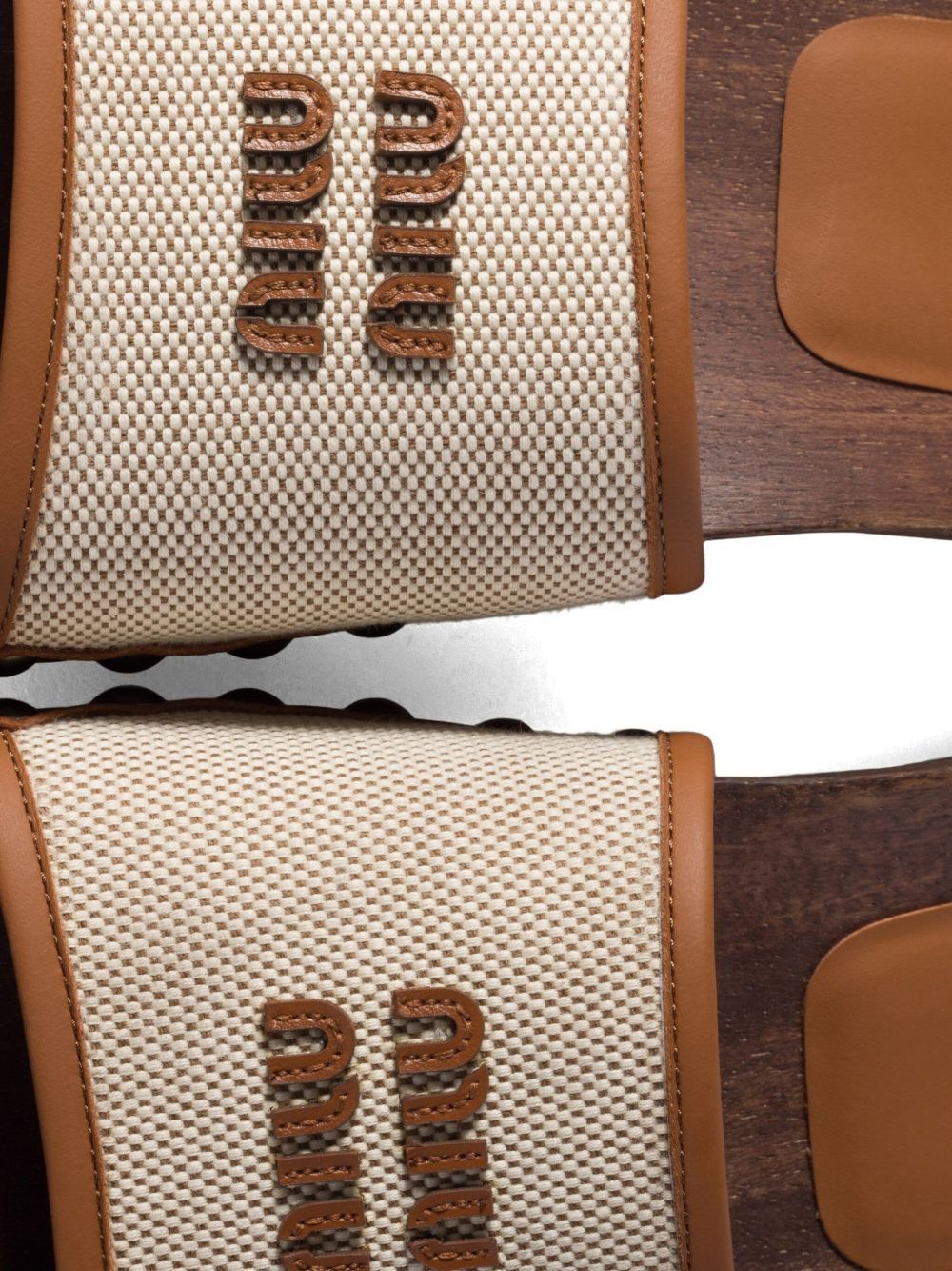 Miu Miu LOGO SLIDES Size US 9 / IT 39 - 4 Thumbnail