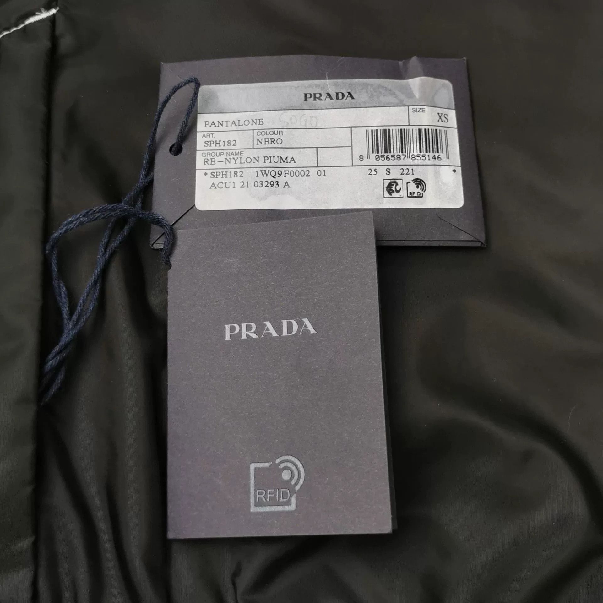 Prada Prada Black Recycled Nylon Shorts XS Size US 26 / EU 42 - 4 Thumbnail