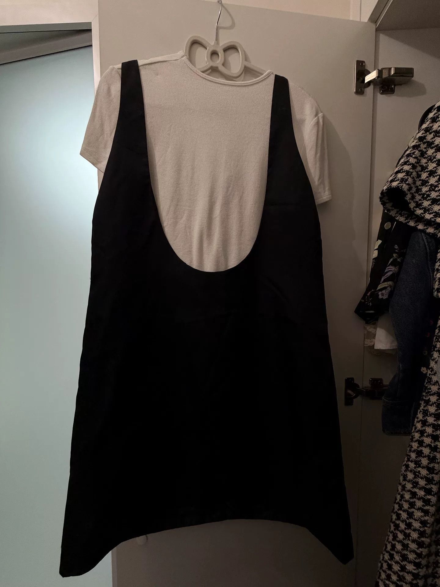 Prada Prada Black Dress with Classic Silhouette Size S / US 4 / IT 40 - 4 Thumbnail