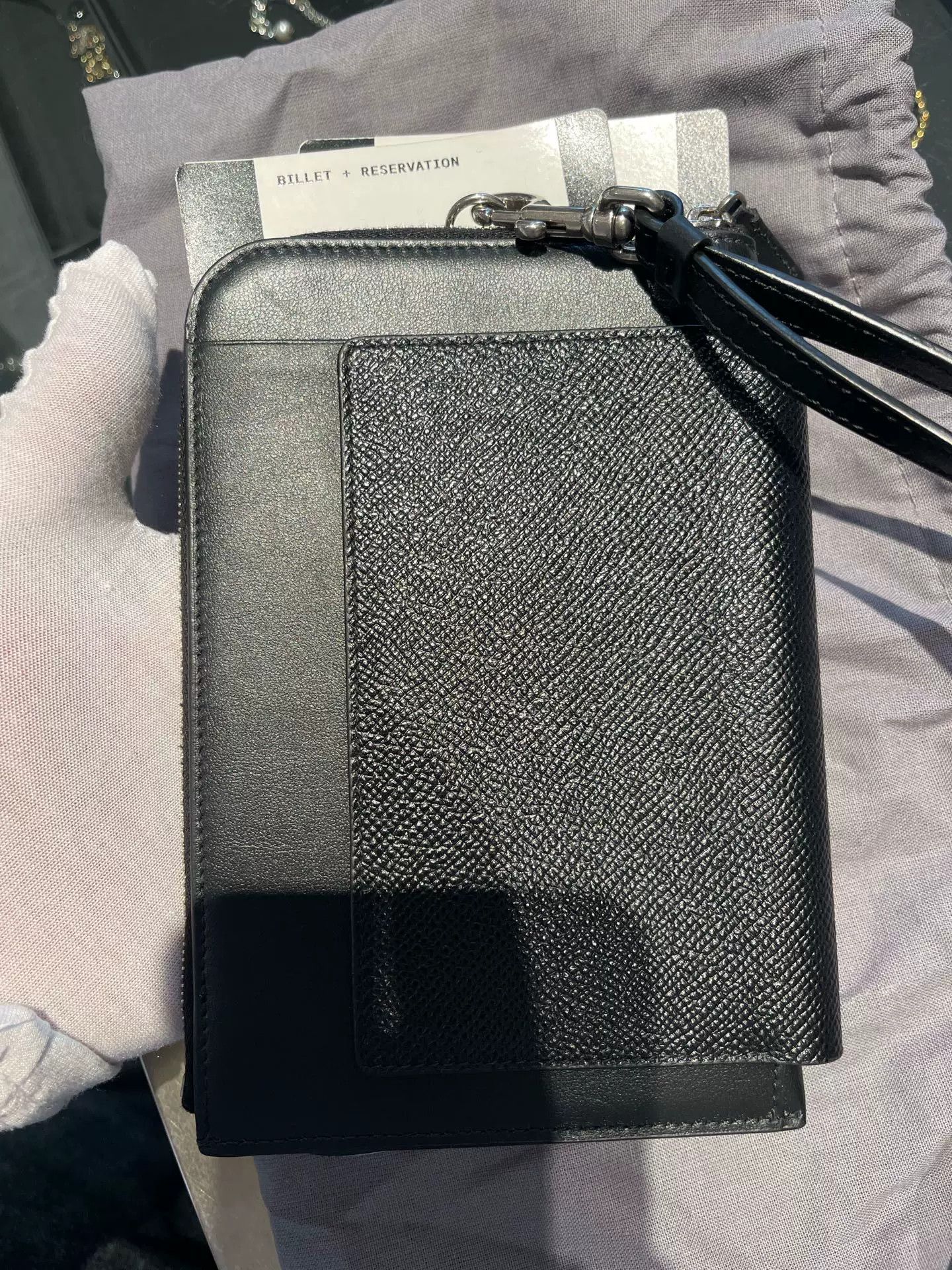 Balenciaga Balenciaga Passport Holder in Black Leather Size ONE SIZE - 2 Thumbnail
