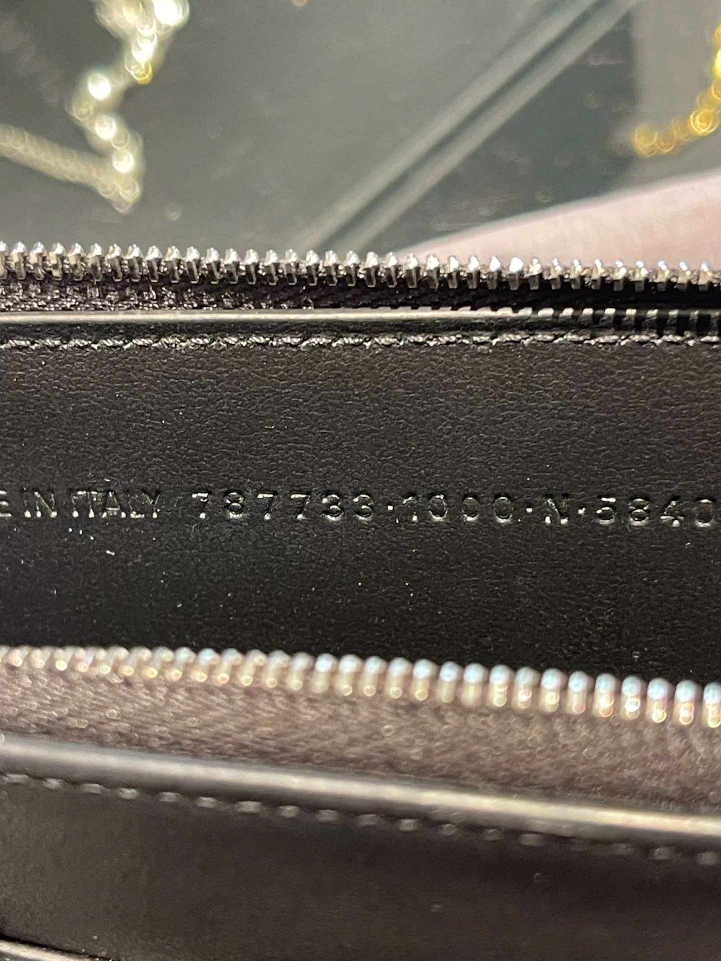 Balenciaga Balenciaga Passport Holder in Black Leather Size ONE SIZE - 8 Thumbnail