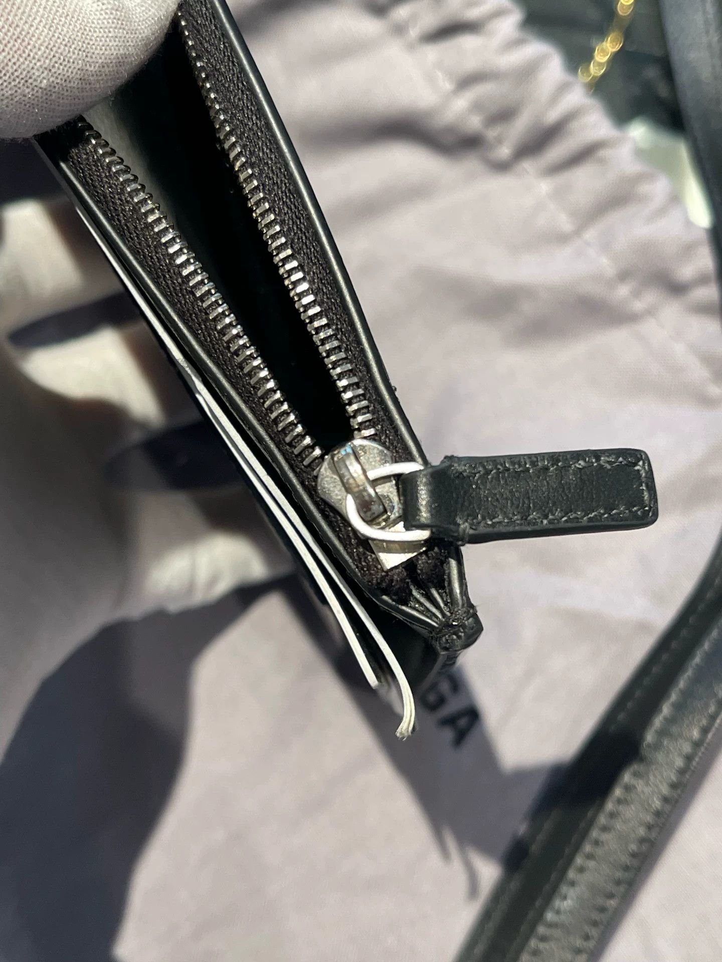Balenciaga Balenciaga Passport Holder in Black Leather Size ONE SIZE - 5 Thumbnail