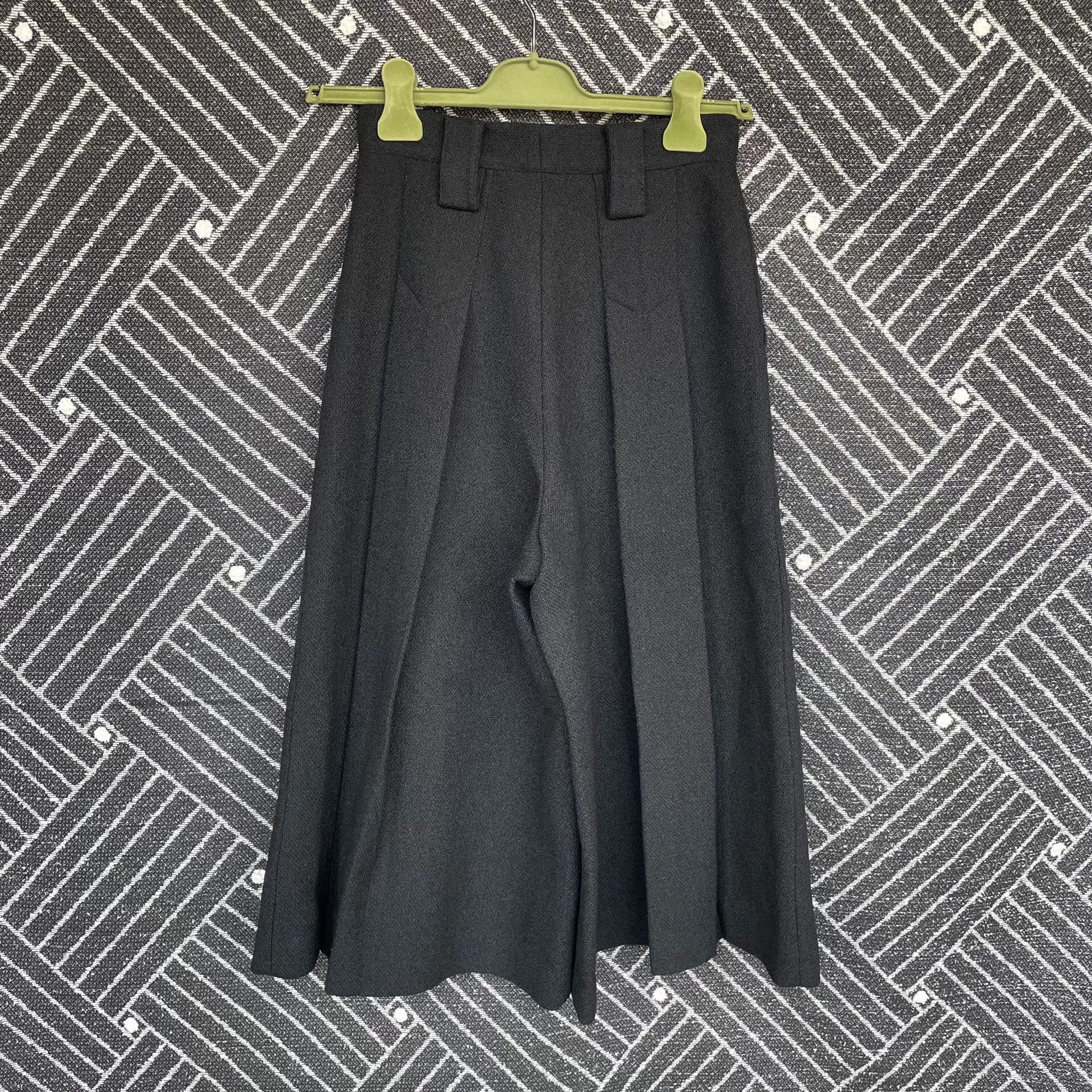 Gucci Black Pleated Casual Long Skirt by GUCCI Size 36" / US 14 / IT 50 - 2 Thumbnail