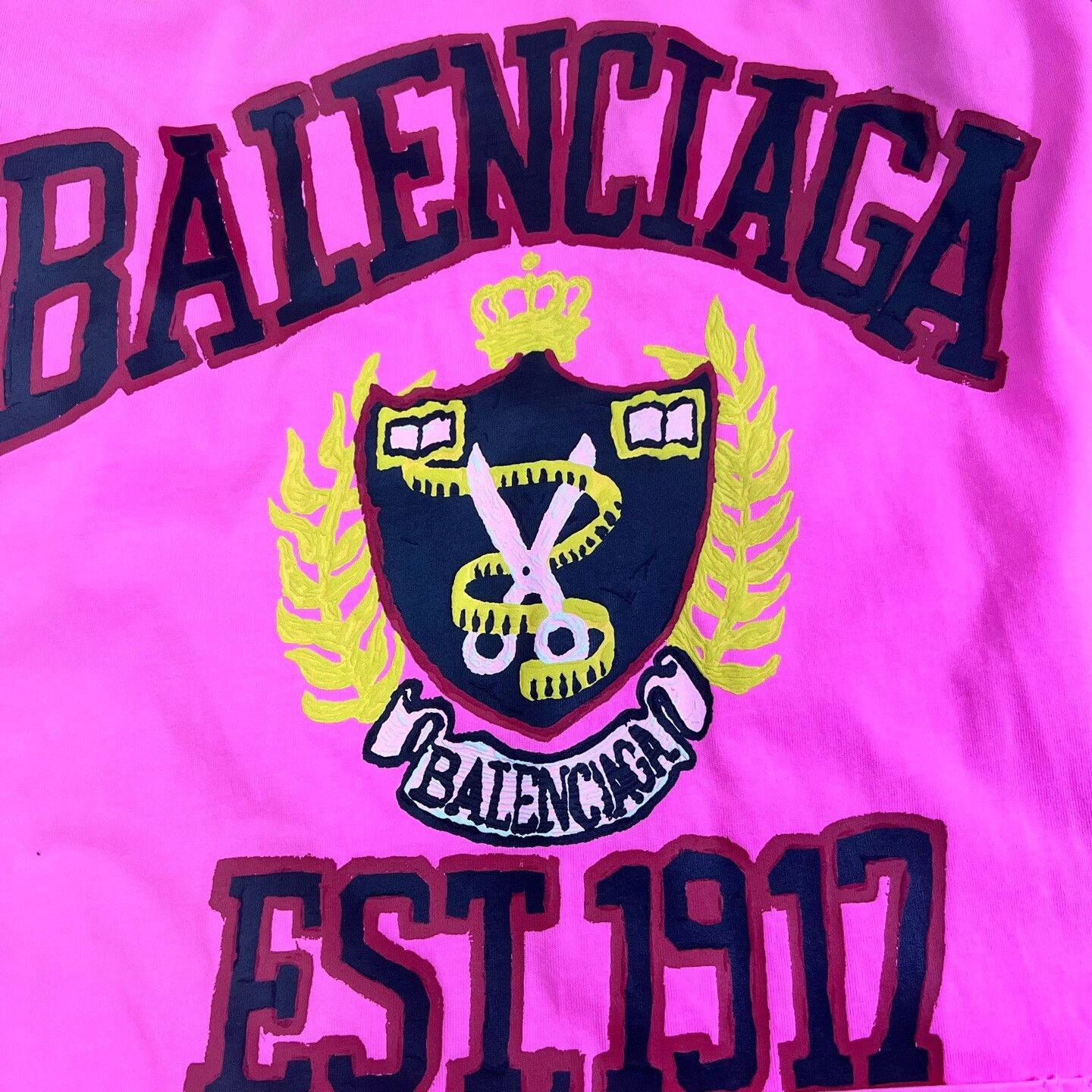Balenciaga Balenciaga Bright Pink Oversized T-Shirt Size US S / EU 44-46 / 1 - 5 Thumbnail