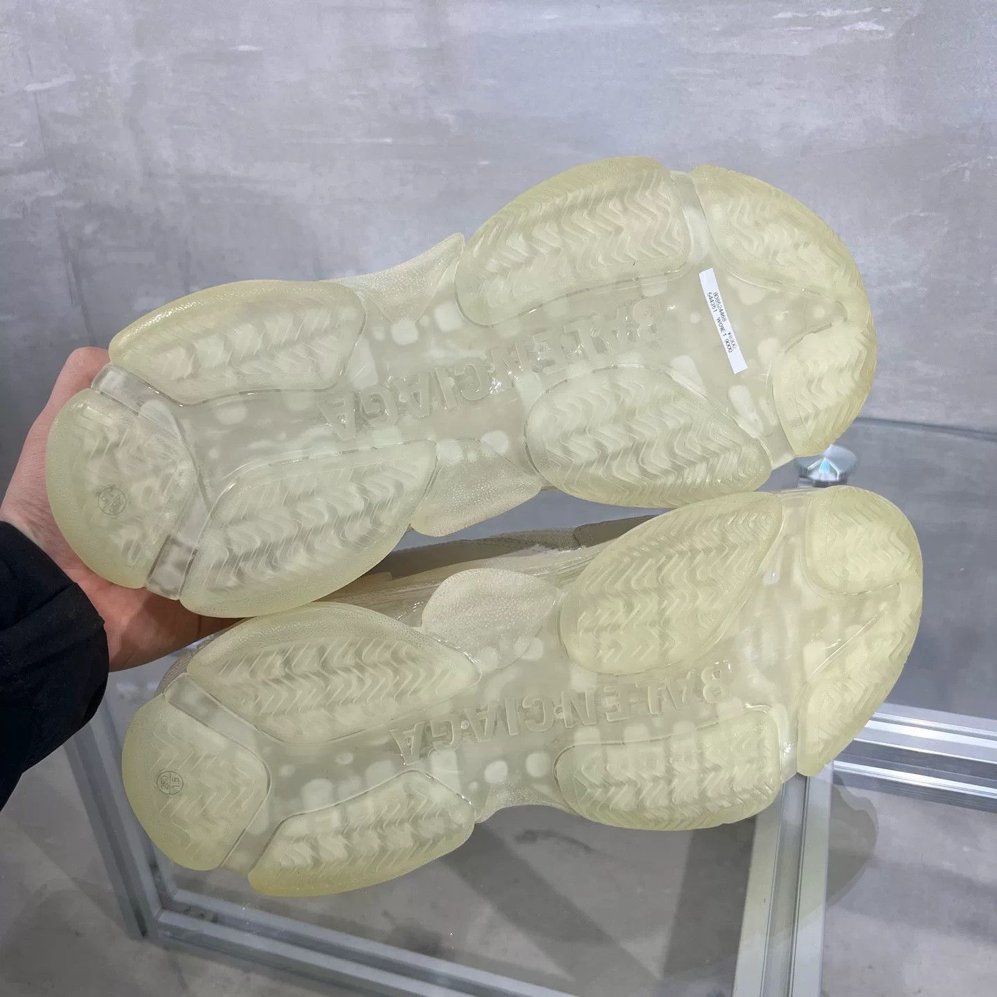 Balenciaga Balenciaga Triple S Clear Sole Sneakers Women Size US 4 / IT 34 - 7 Thumbnail