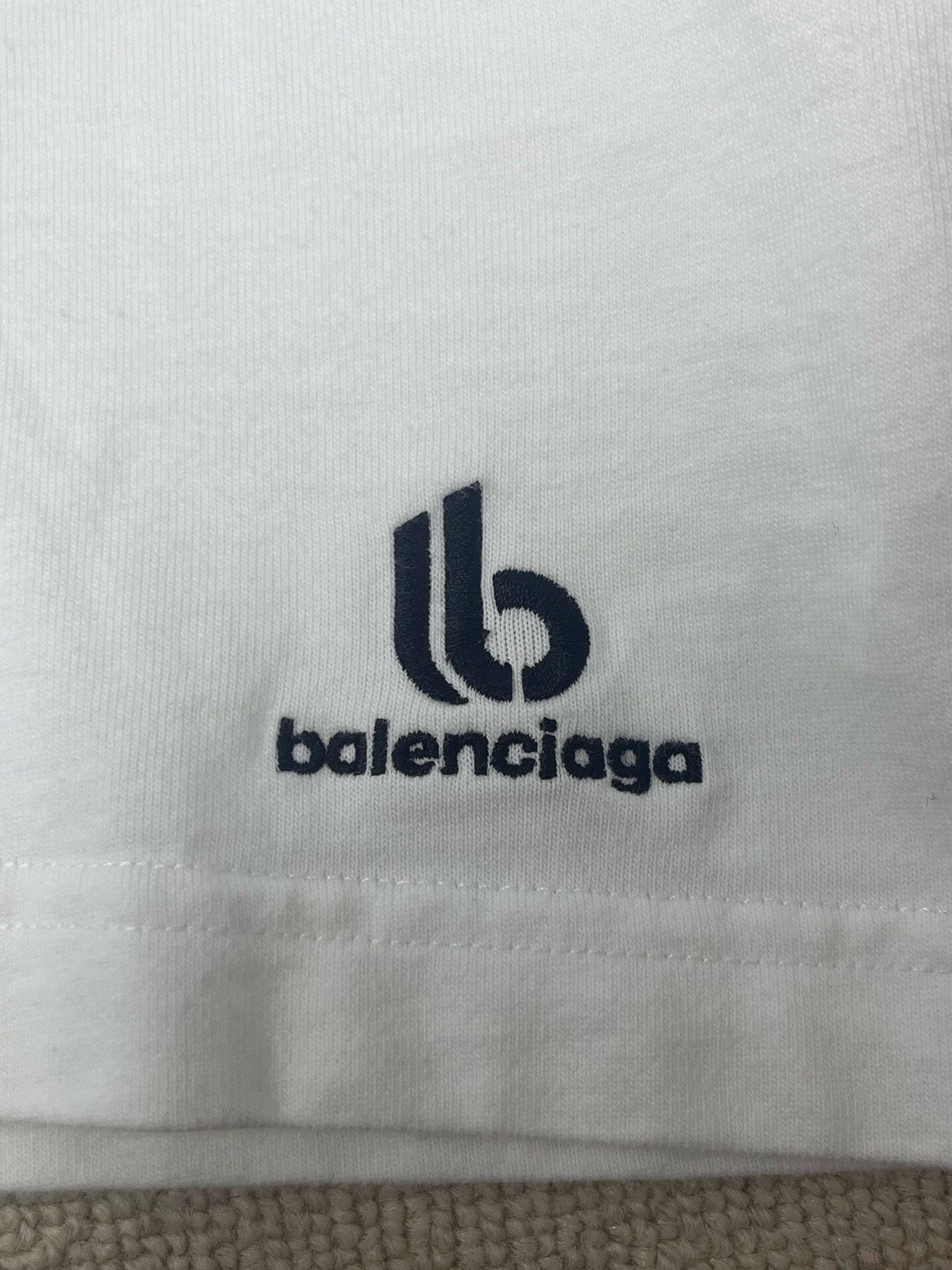 Balenciaga Balenciaga Embroidered Logo Short-Sleeve T-Shirt Size US L / EU 52-54 / 3 - 3 Thumbnail