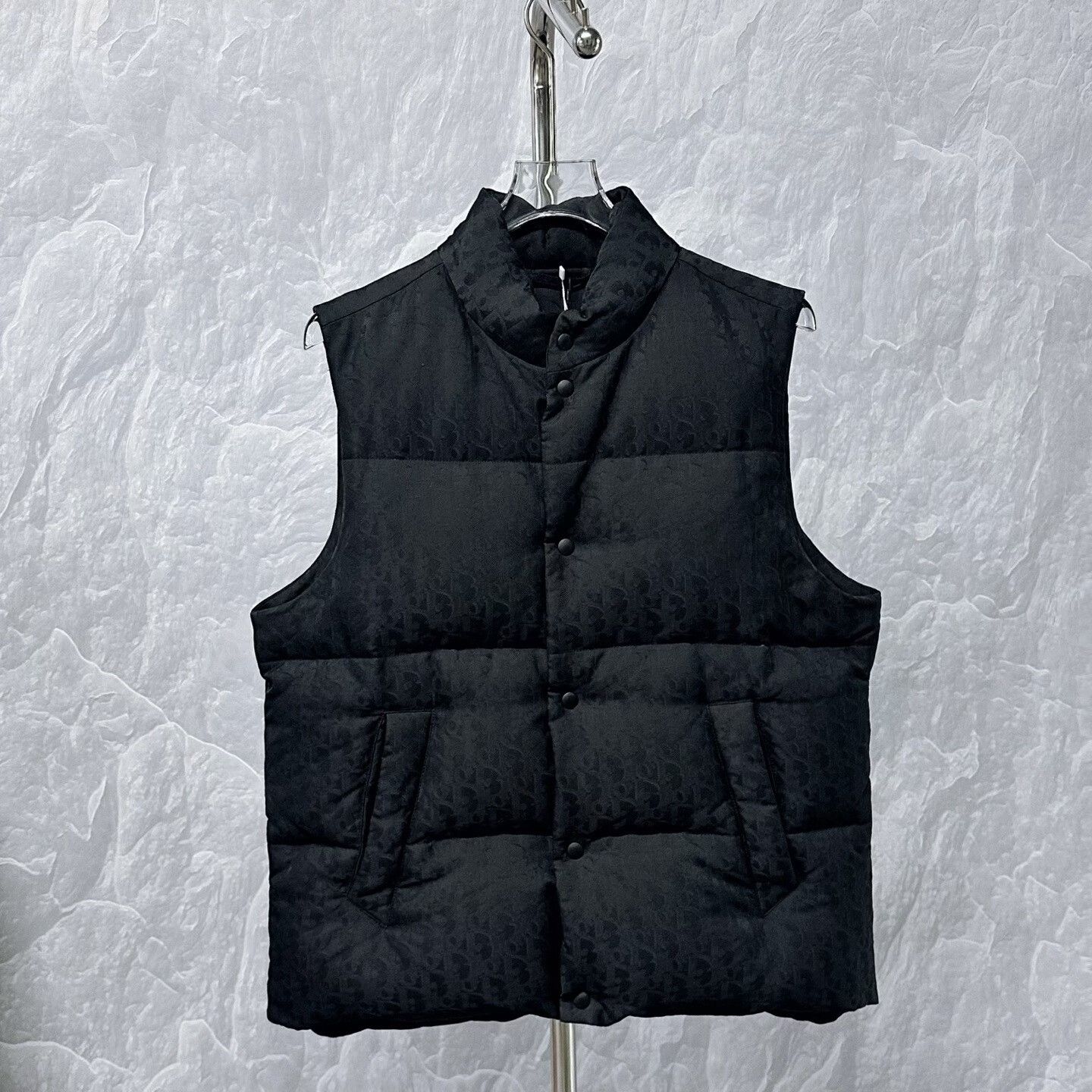 Dior DIOR Oblique Pattern Stand Collar Puffy Vest Size US S / EU 44-46 / 1 - 3 Thumbnail