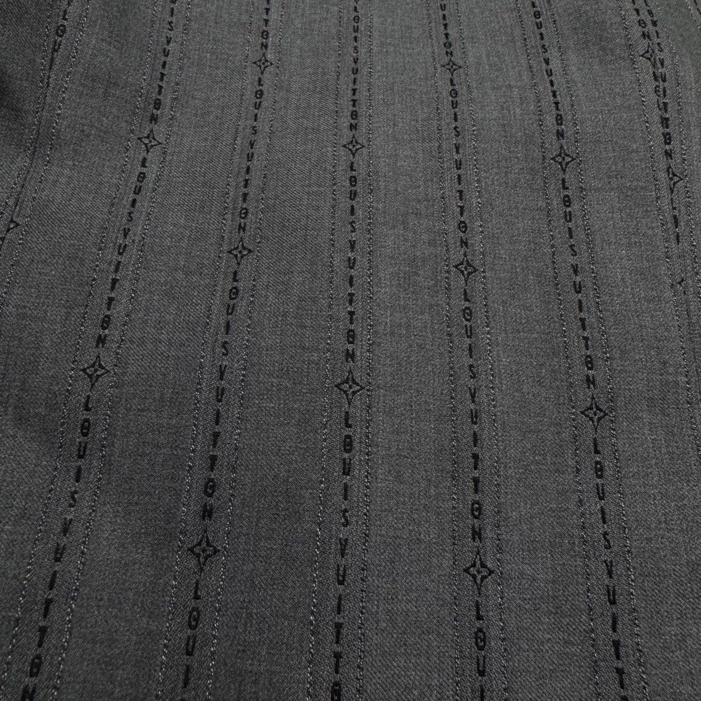 Louis Vuitton Louis Vuitton Gray Striped Wool Suit Jacket Size US XL / EU 56 / 4 - 3 Thumbnail