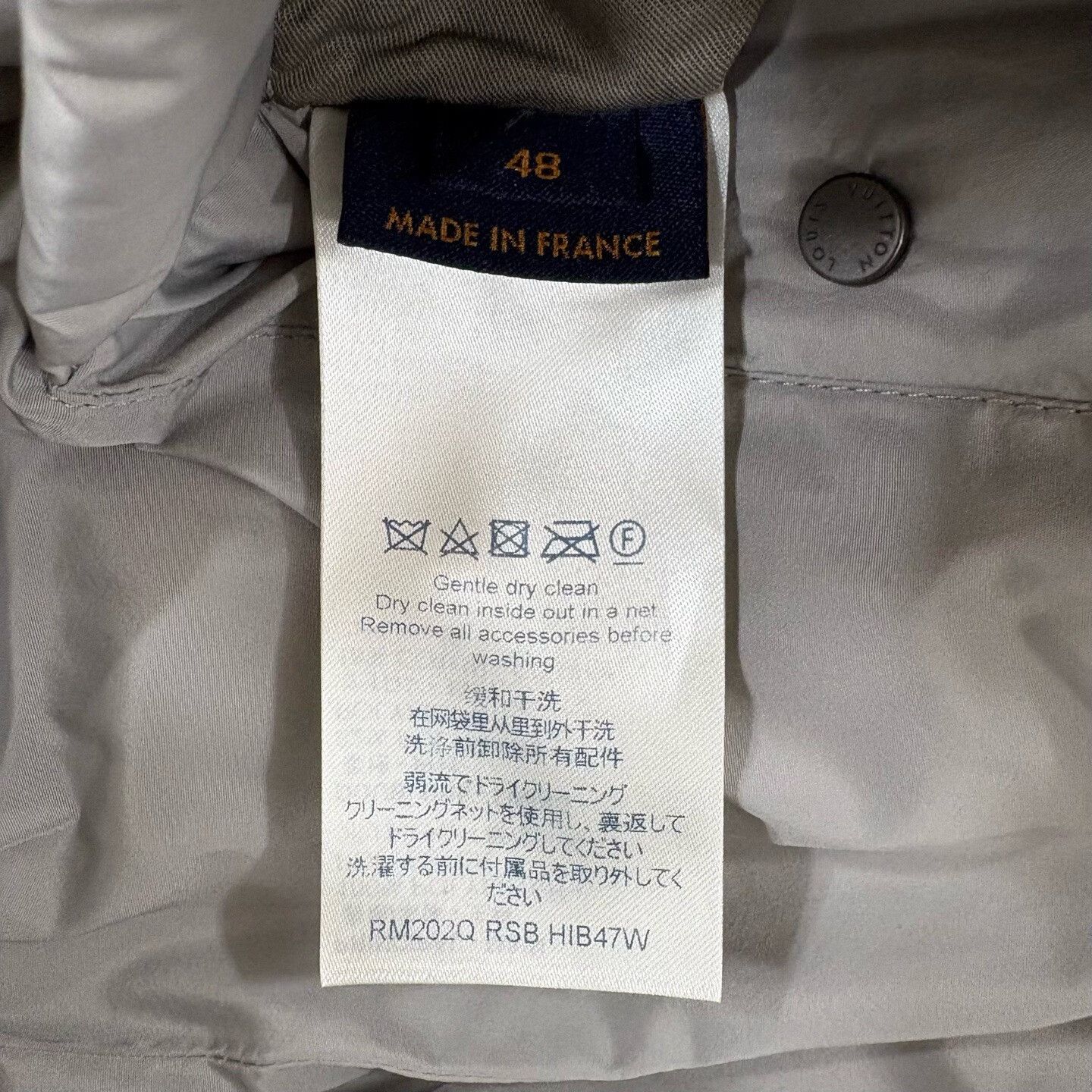 Louis Vuitton Louis Vuitton Gray Reversible Puffer Jacket Size US M / EU 48-50 / 2 - 6 Thumbnail