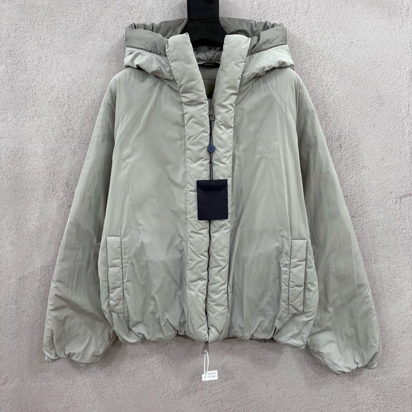 Louis Vuitton Louis Vuitton Gray Reversible Puffer Jacket Size US M / EU 48-50 / 2 - 3 Thumbnail