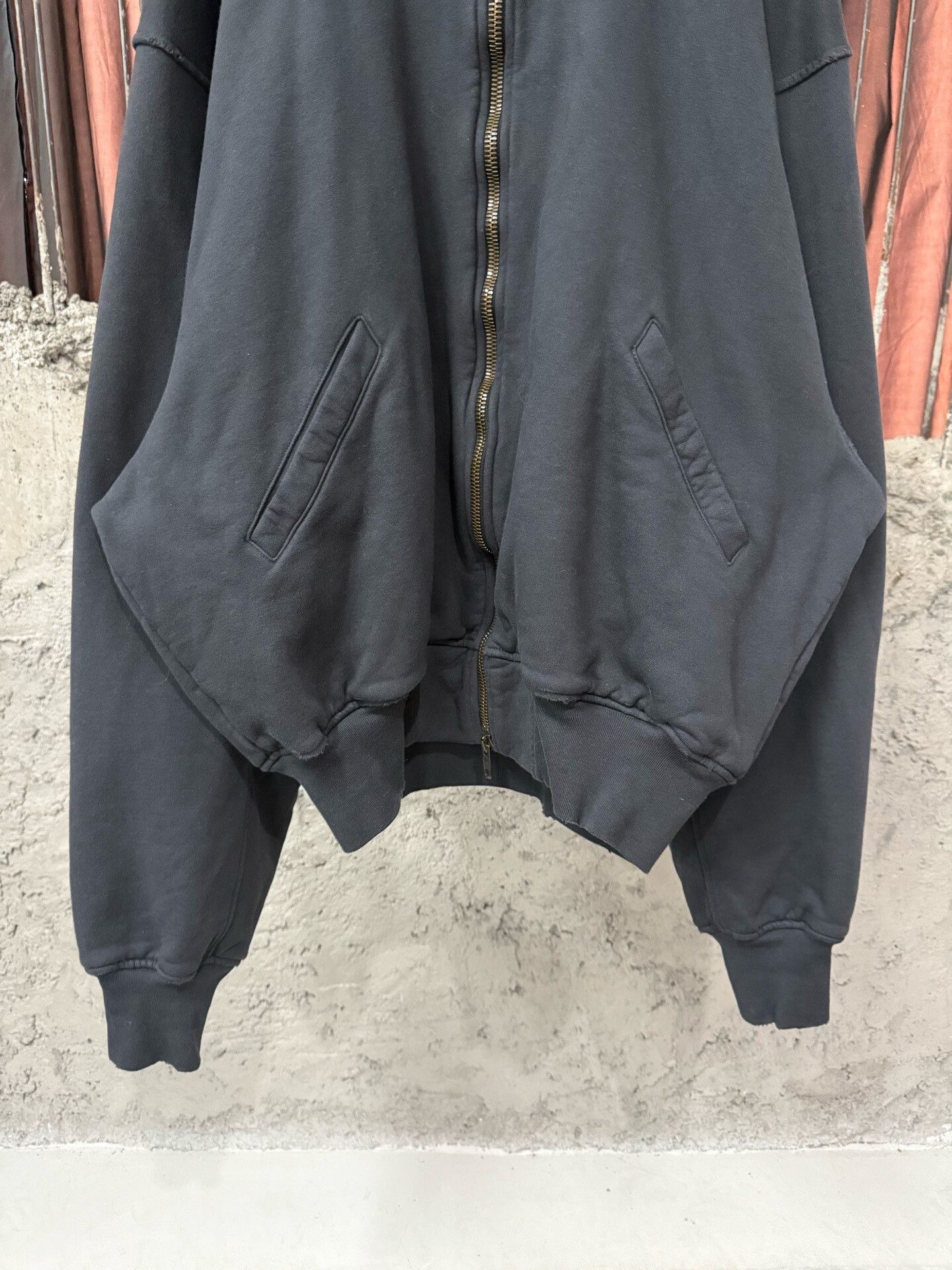 Balenciaga Balenciaga Black Hoodie with Large Text Size US XS / EU 42 / 0 - 5 Thumbnail