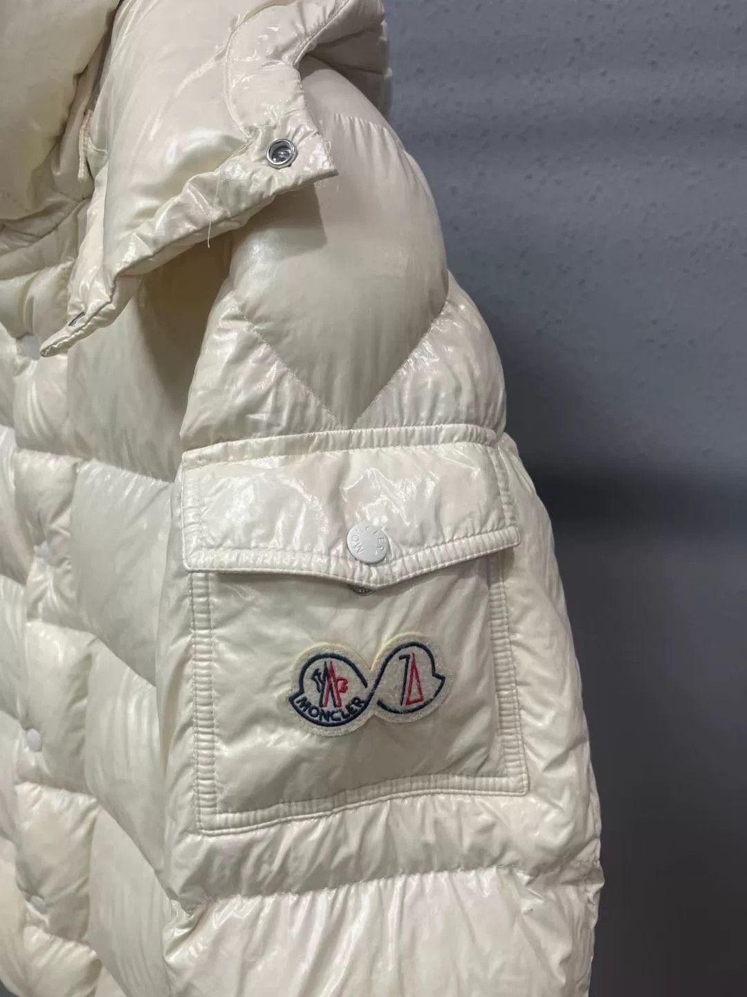 Moncler Moncler ivory puffer jacket for men Size US M / EU 48-50 / 2 - 3 Thumbnail