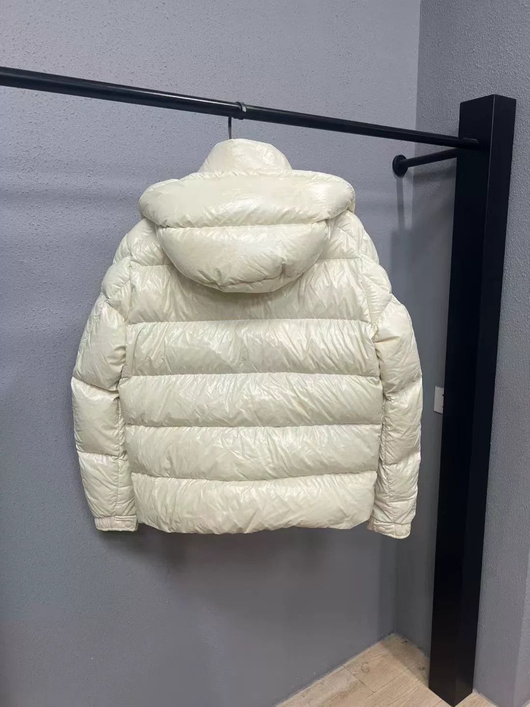 Moncler Moncler ivory puffer jacket for men Size US M / EU 48-50 / 2 - 2 Thumbnail
