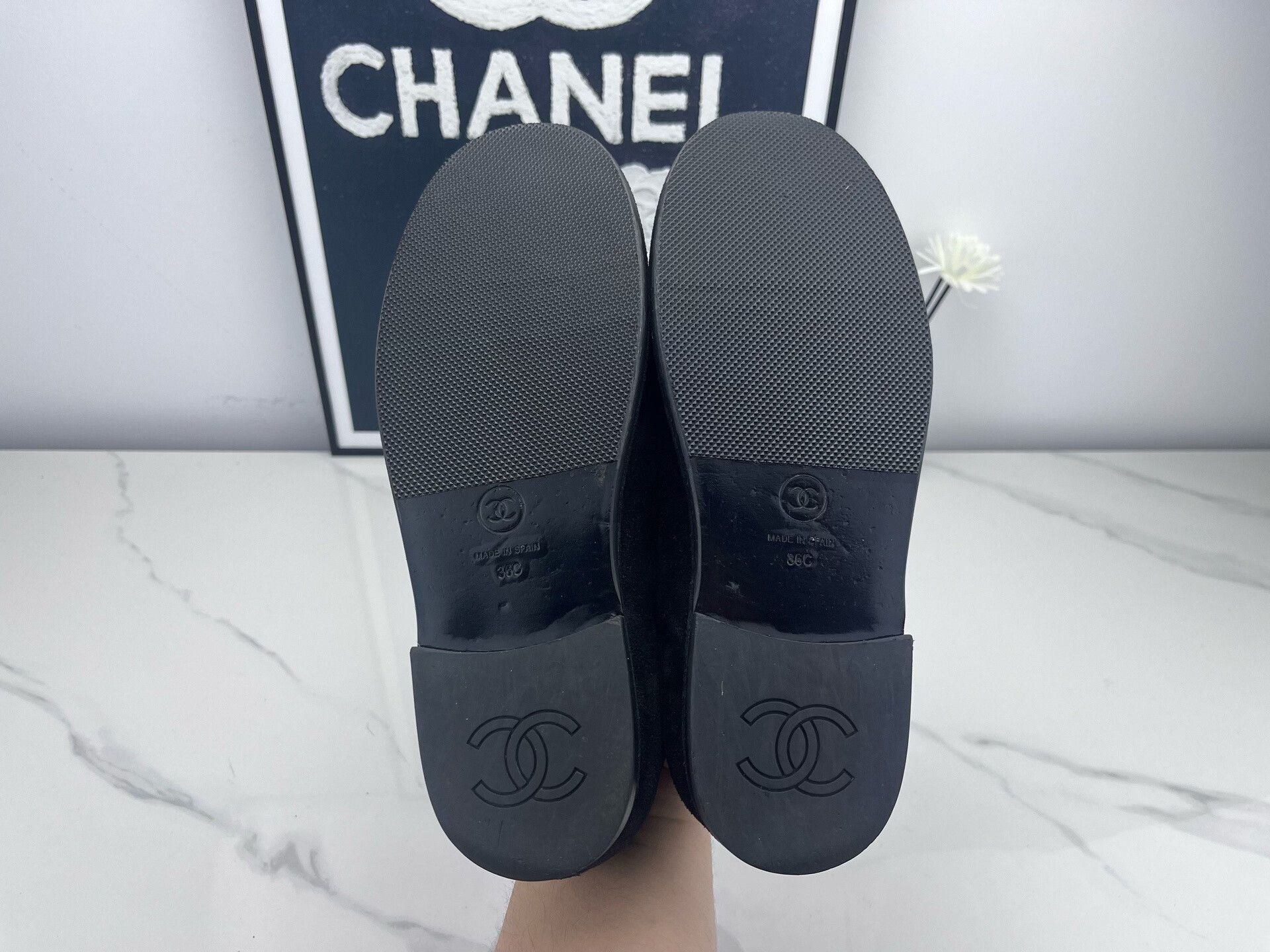Chanel Chanel Black Suede Loafers for Women Size US 5 / IT 35 - 8 Thumbnail