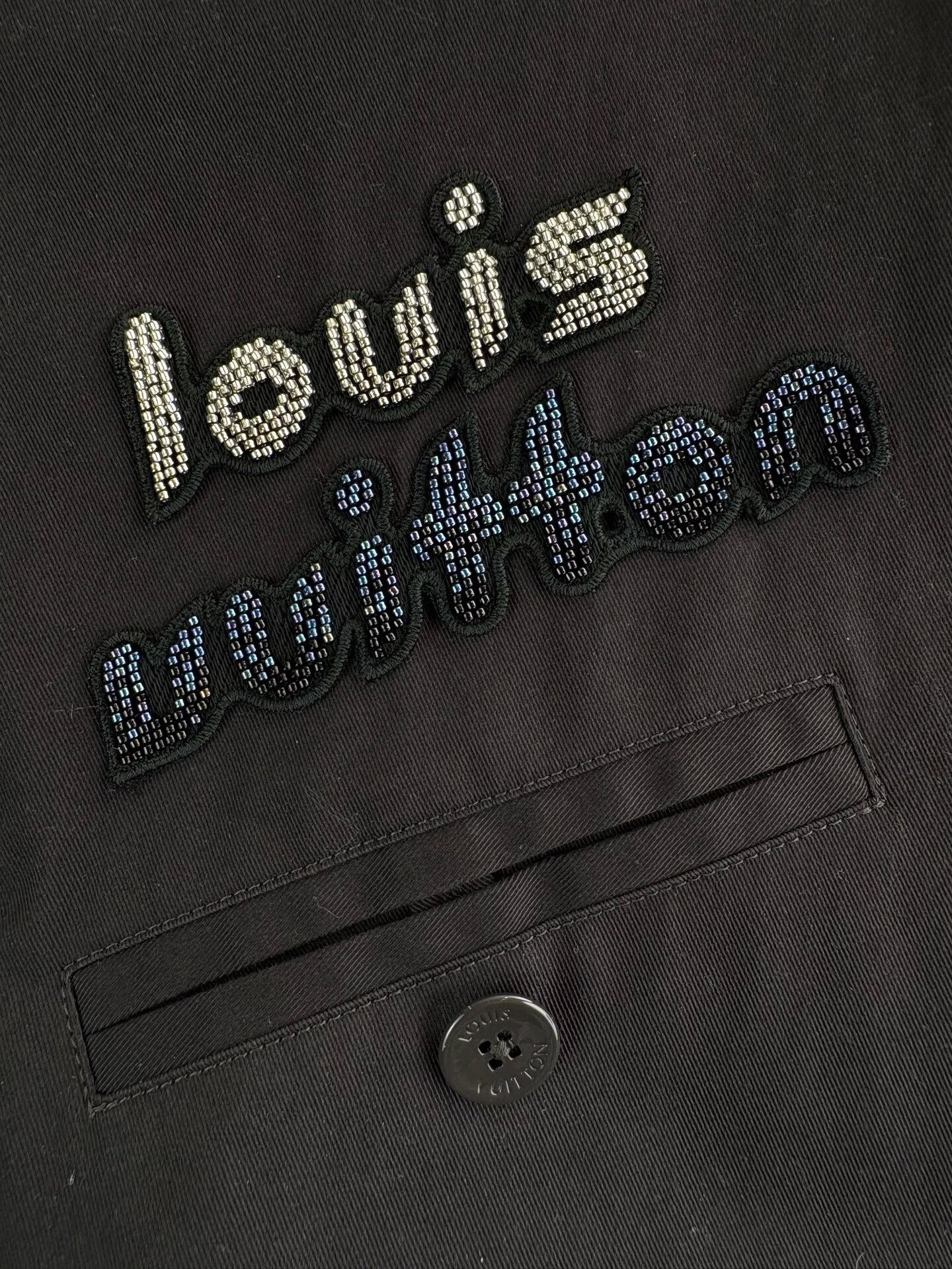 Louis Vuitton Black Louis Vuitton Beaded Jacket for Men Size US L / EU 52-54 / 3 - 3 Thumbnail