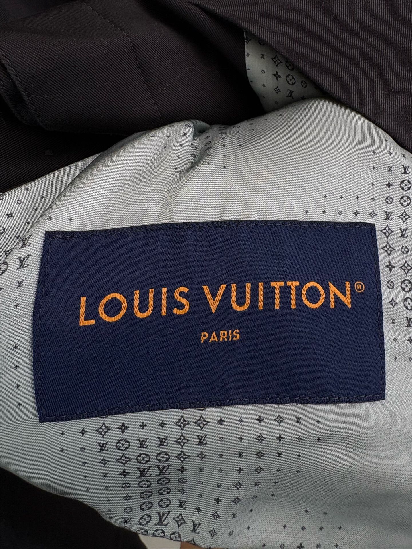 Louis Vuitton Black Louis Vuitton Beaded Jacket for Men Size US L / EU 52-54 / 3 - 4 Thumbnail