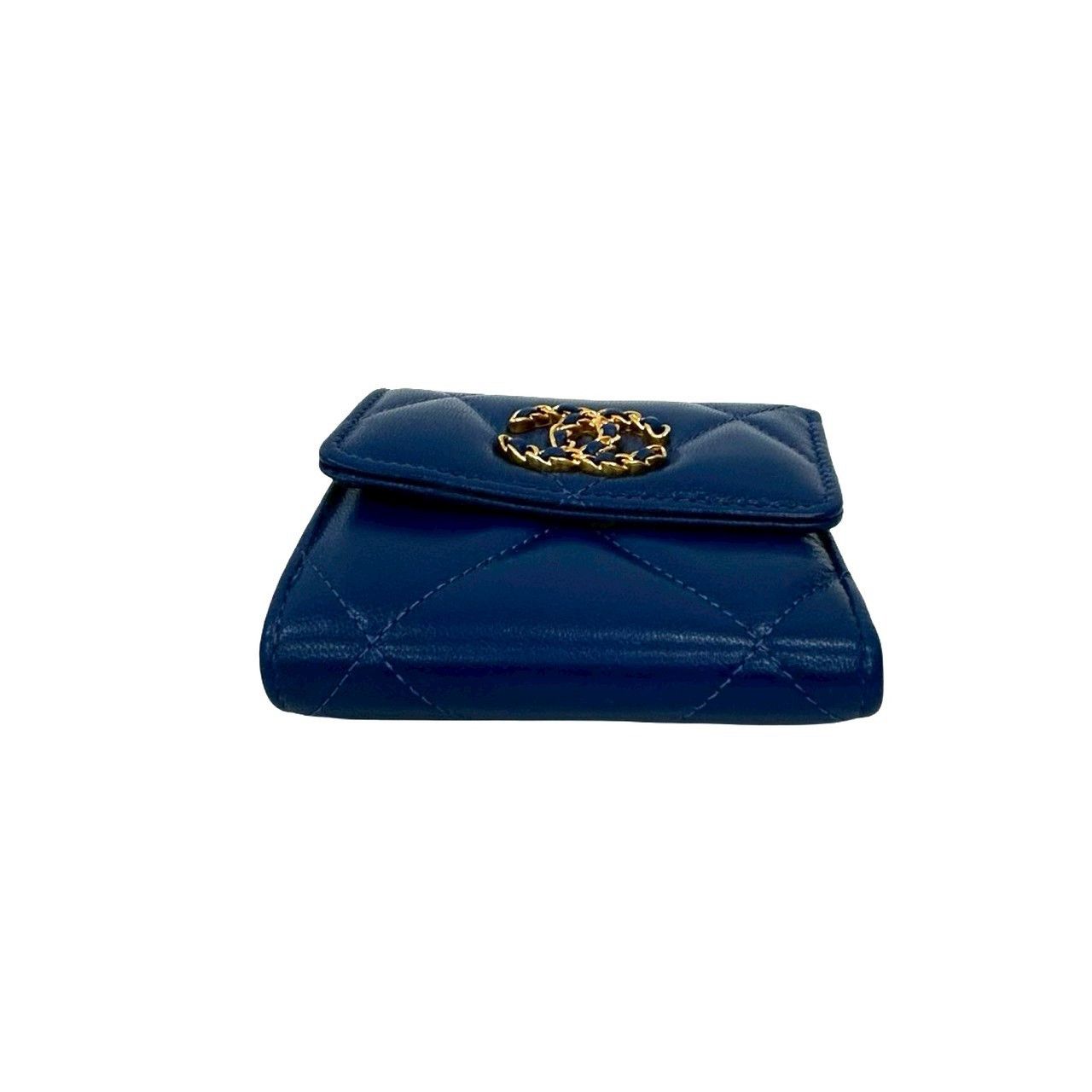 Chanel Chanel Chanel Matelassé Lambskin Wallet Leather Short Wallet DUTY FREE for USA Size ONE SIZE - 4 Thumbnail