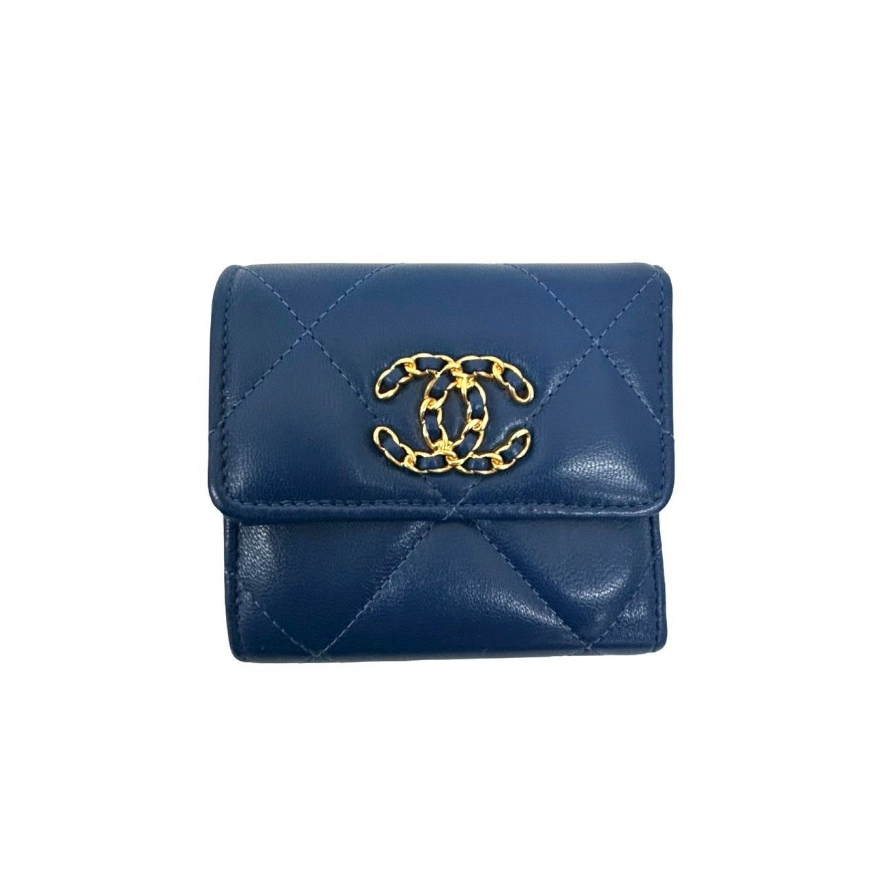 Chanel Chanel Chanel Matelassé Lambskin Wallet Leather Short Wallet DUTY FREE for USA Size ONE SIZE - 2 Thumbnail