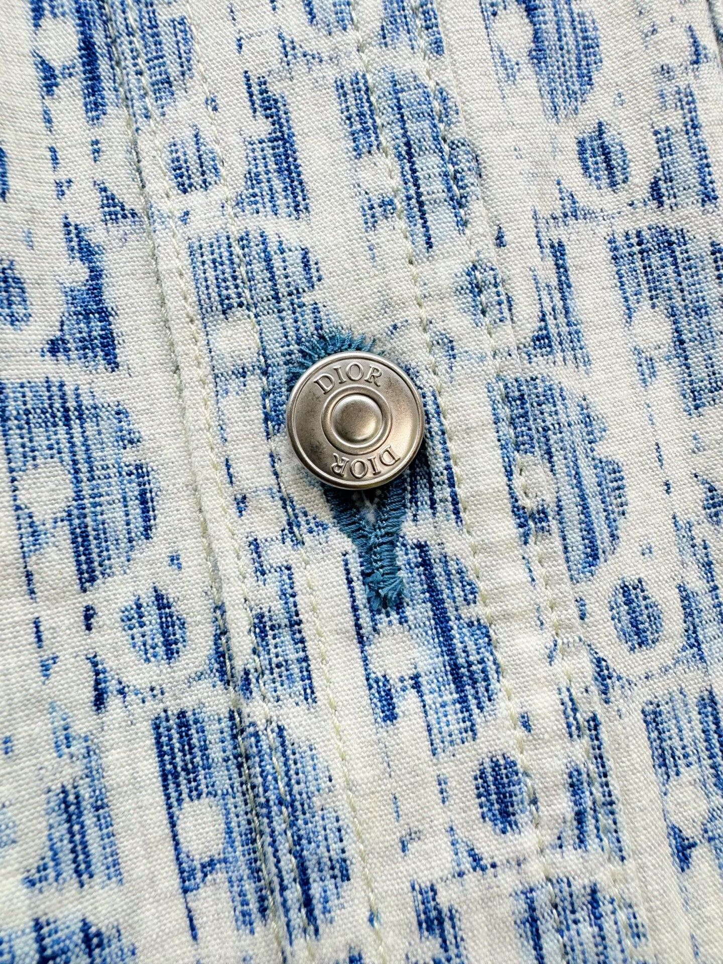Dior Dior Blue and White Printed Shirt Size US M / EU 48-50 / 2 - 4 Thumbnail