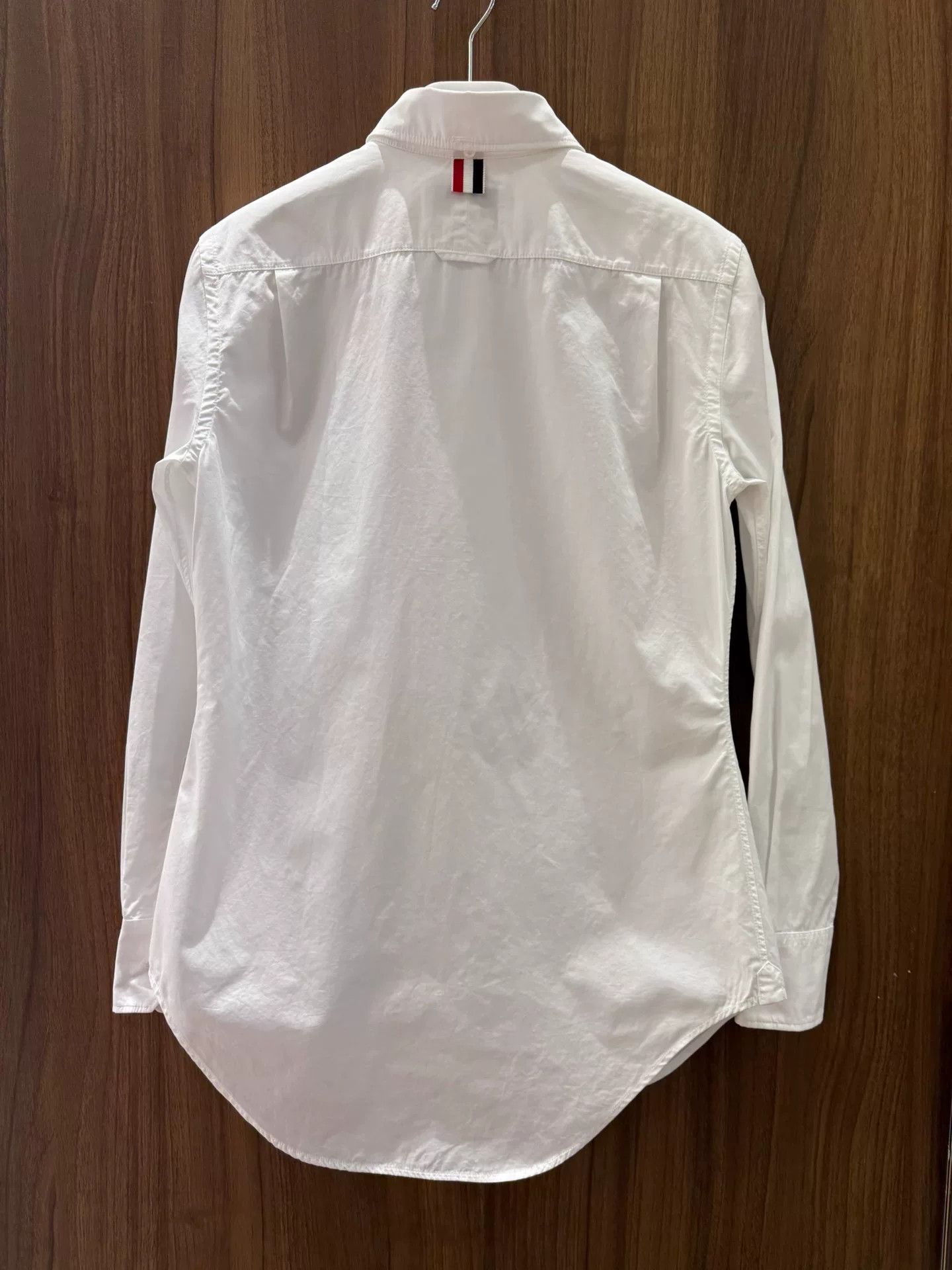 Thom Browne Thom Browne Women's Long Sleeve Logo Shirt Size M / US 6-8 / IT 42-44 - 2 Thumbnail